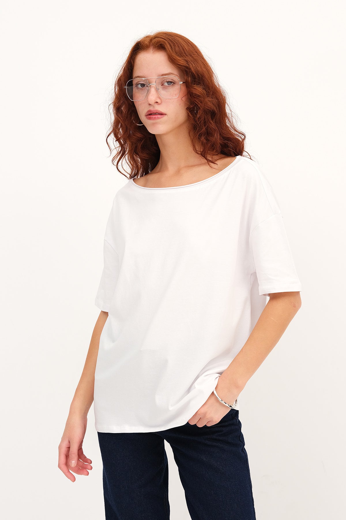 White_Boat-Neck-Basic-T-Shirt-addax