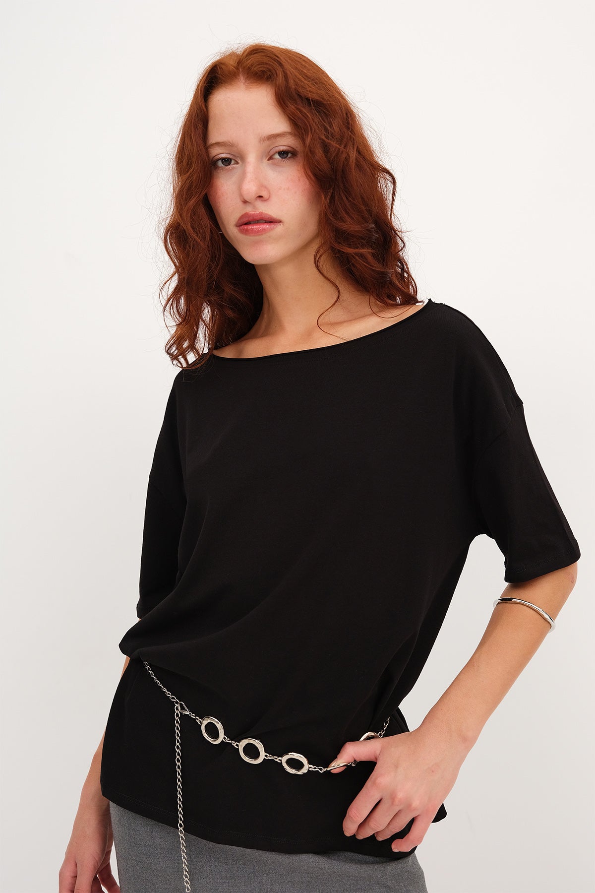 Black_Boat-Neck-Basic-T-Shirt-addax