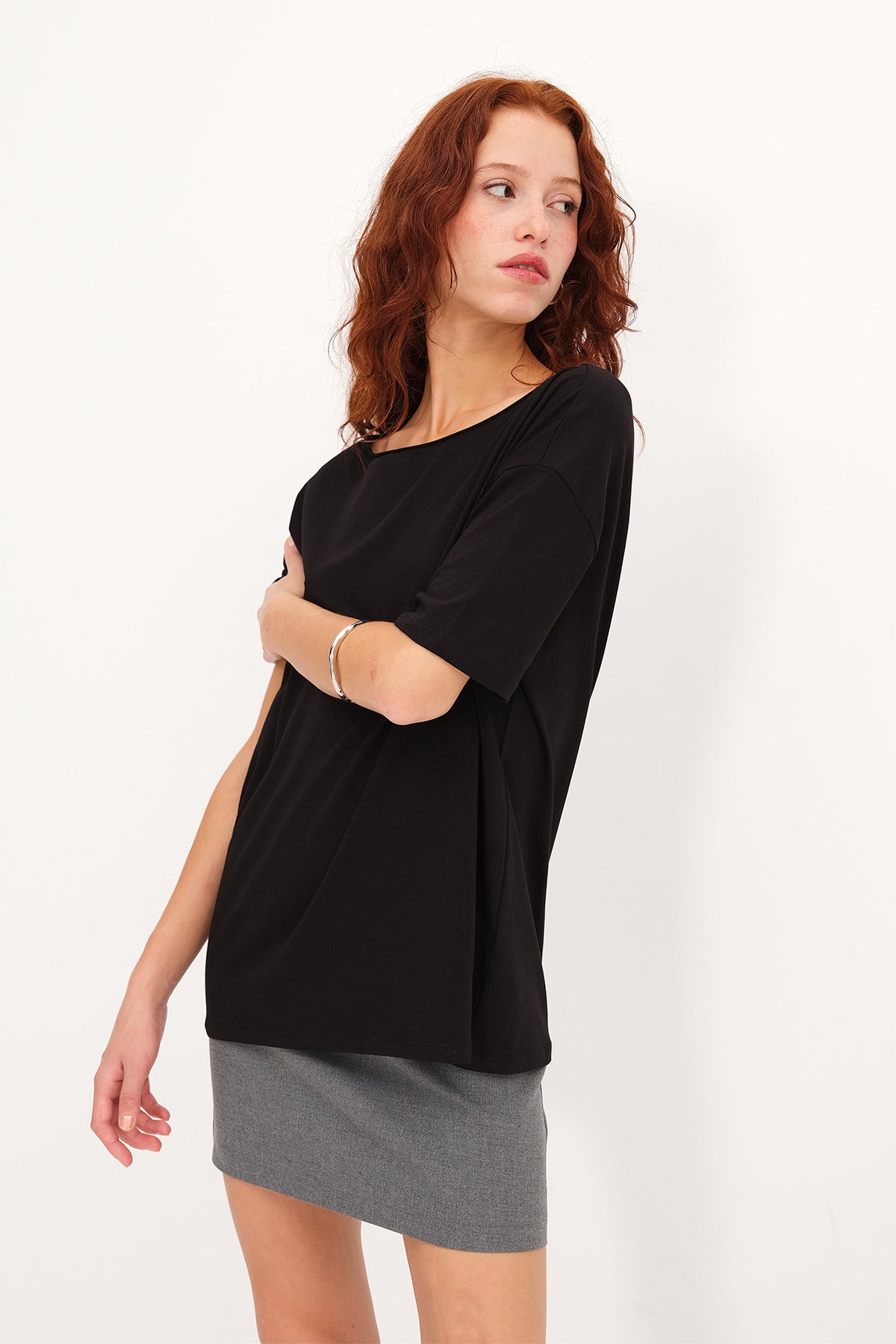 Black_Boat-Neck-Basic-T-Shirt-addax