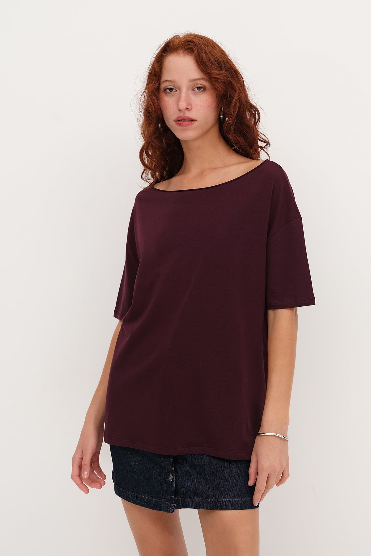 Gardenia_Boat-Neck-Basic-T-Shirt-addax