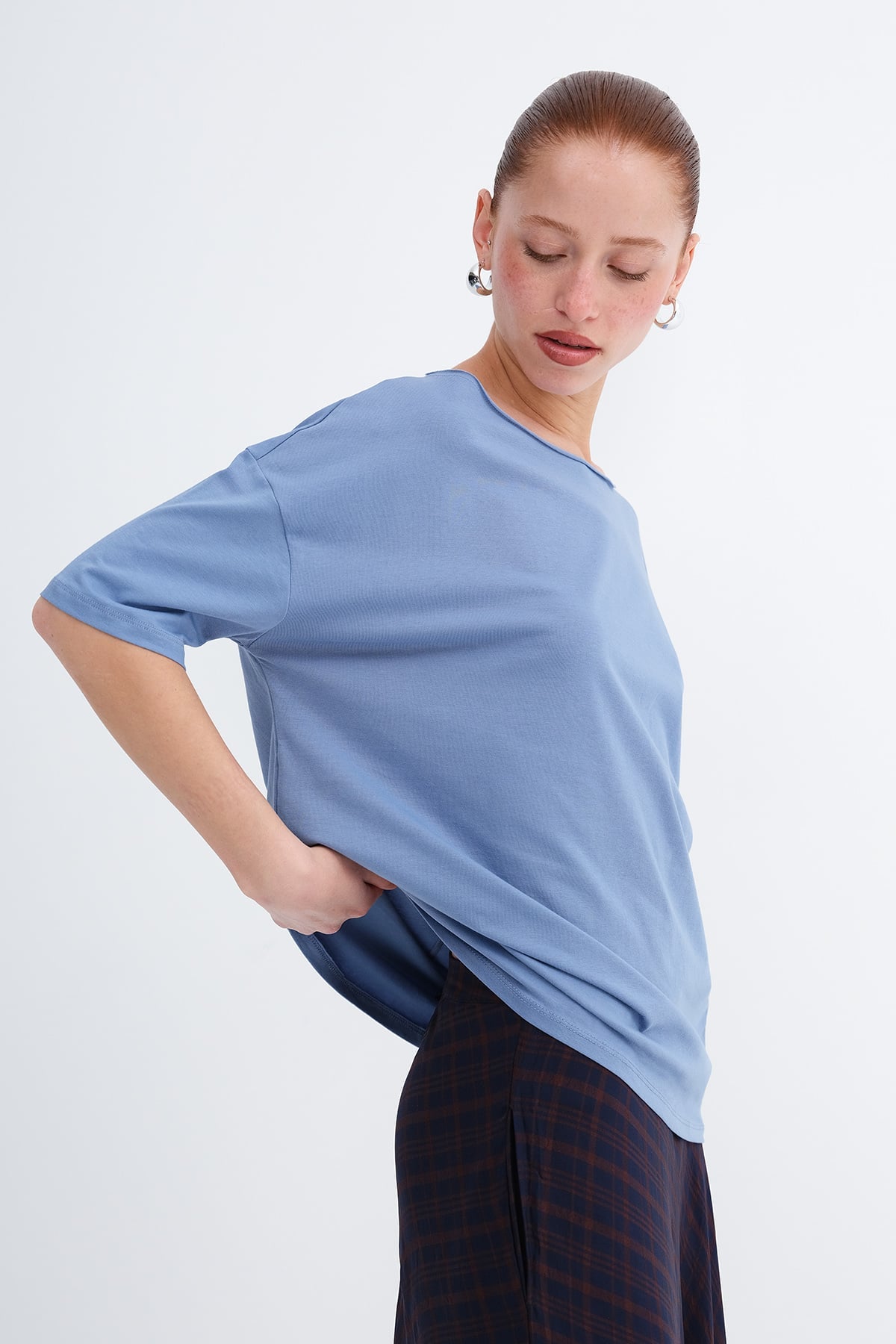 Stonewash_Boat-Neck-Basic-T-Shirt-addax