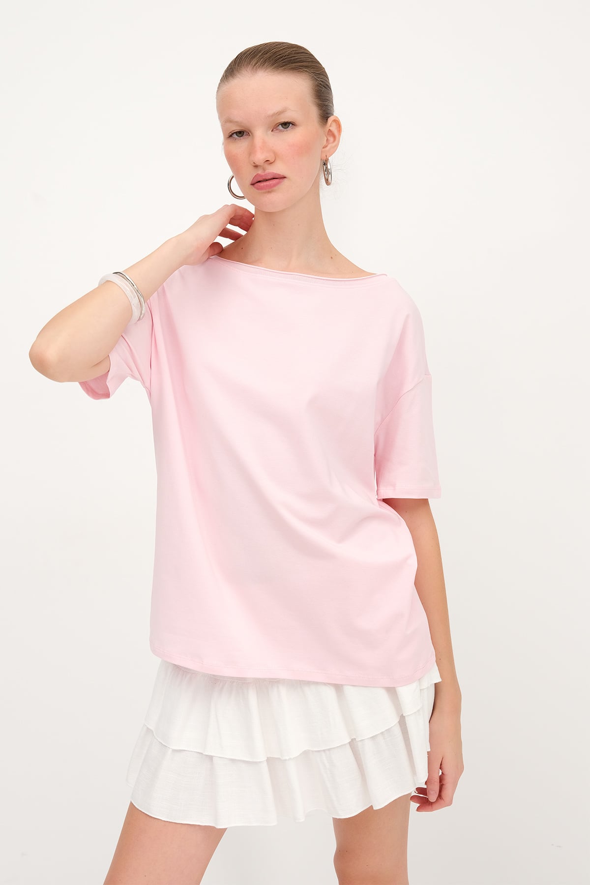 Lotus_Boat-Neck-Basic-T-Shirt-addax