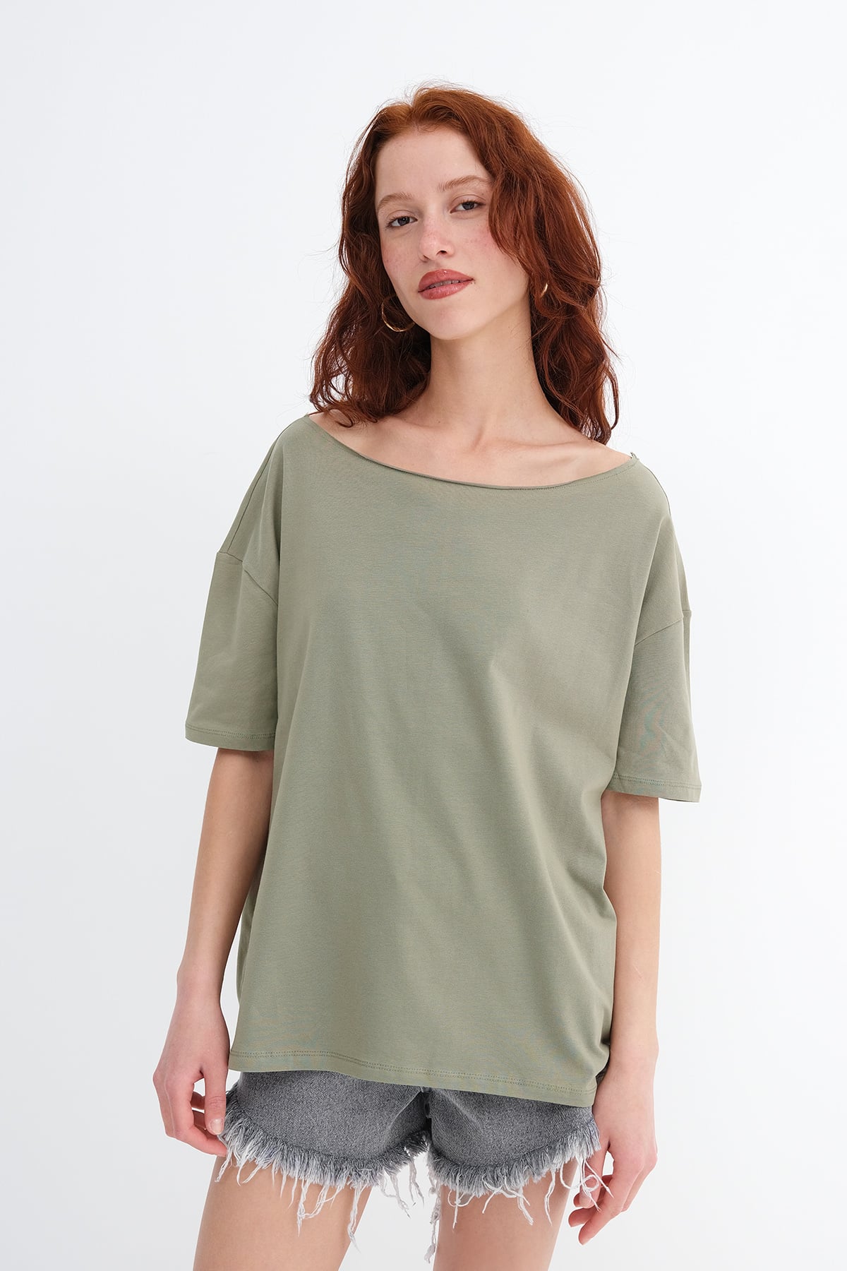 Sage_Boat-Neck-Basic-T-Shirt-addax