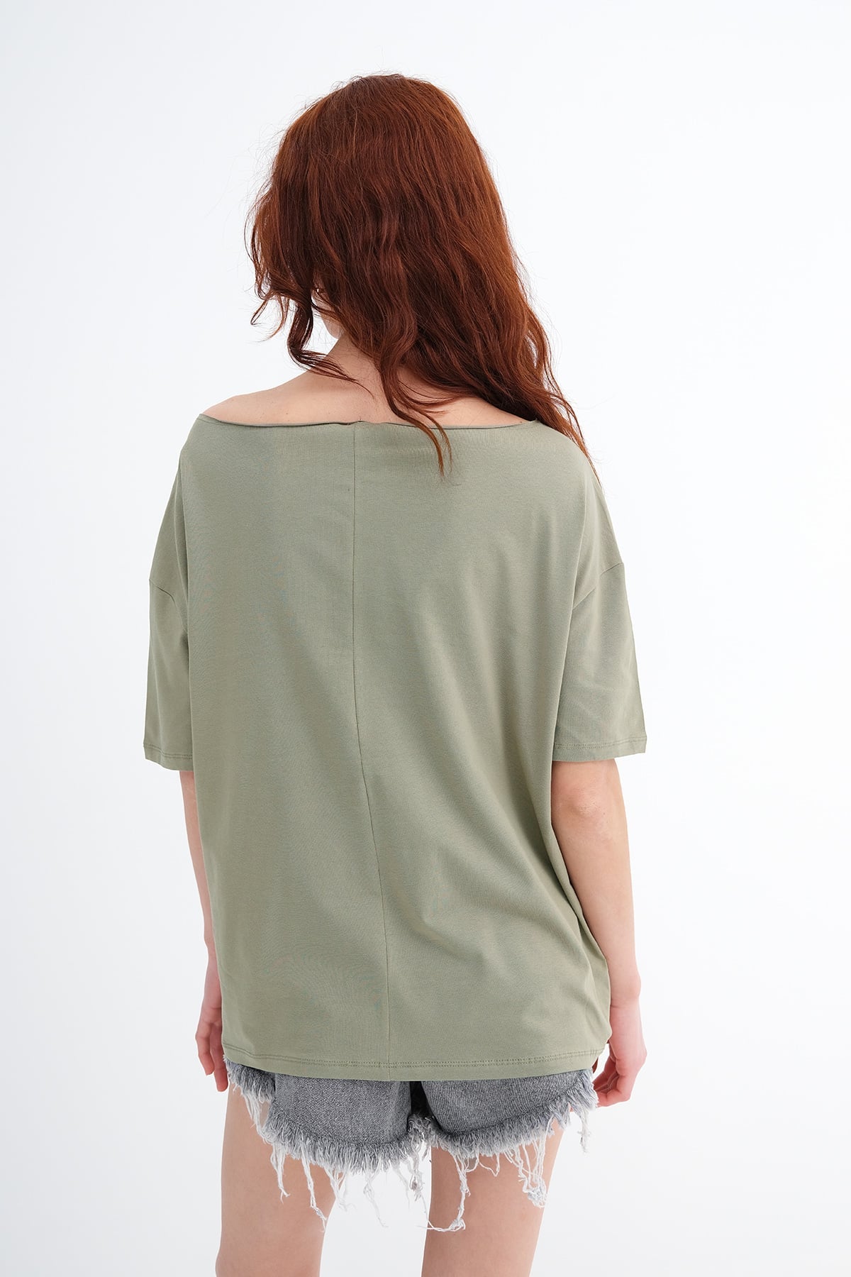 Sage_Boat-Neck-Basic-T-Shirt-addax