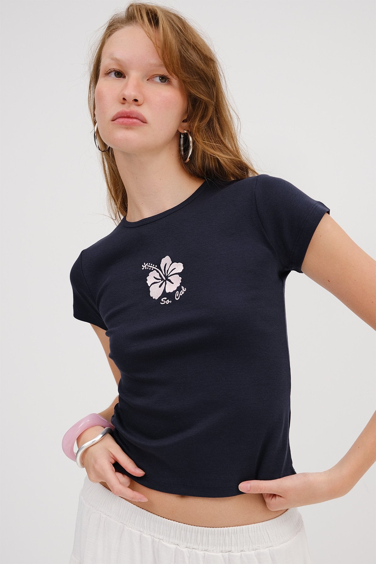 Night-Blue_Embroidered-T-Shirt-addax