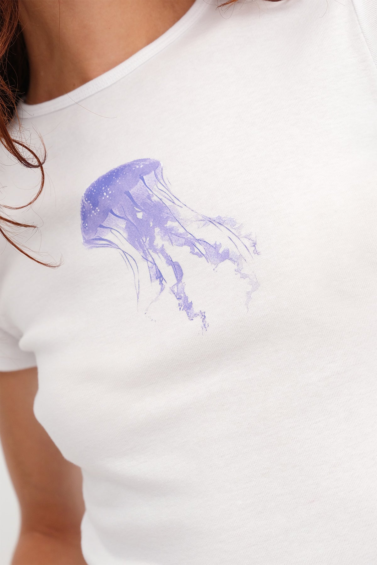White_Jellyfish-Print-T-shirt-addax