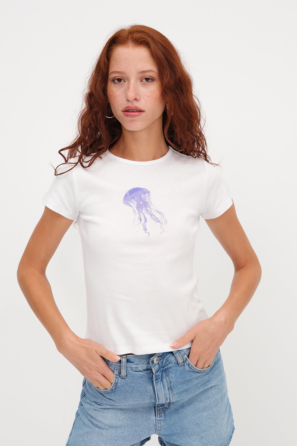 White_Jellyfish-Print-T-shirt-addax