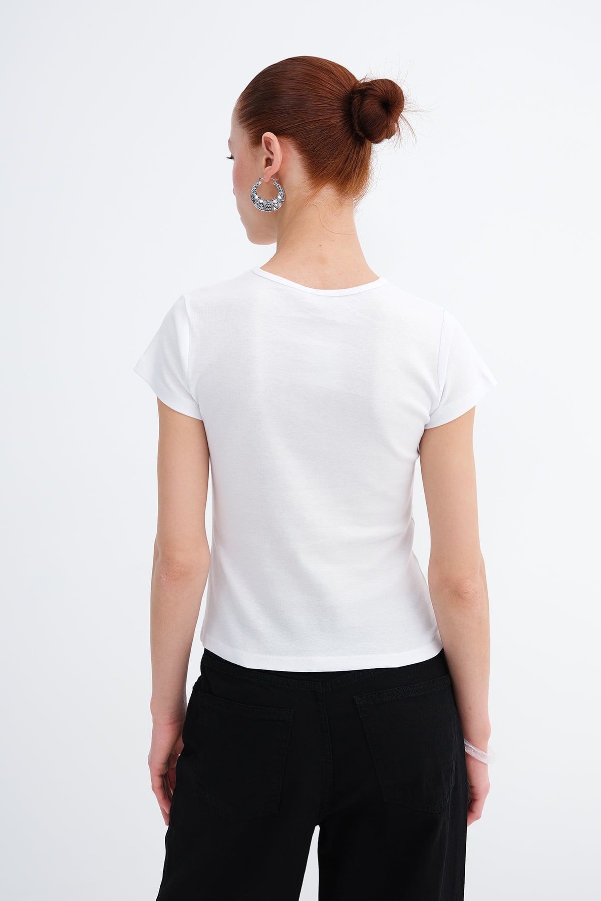 White_Crew-Neck-Printed-T-shirt-addax