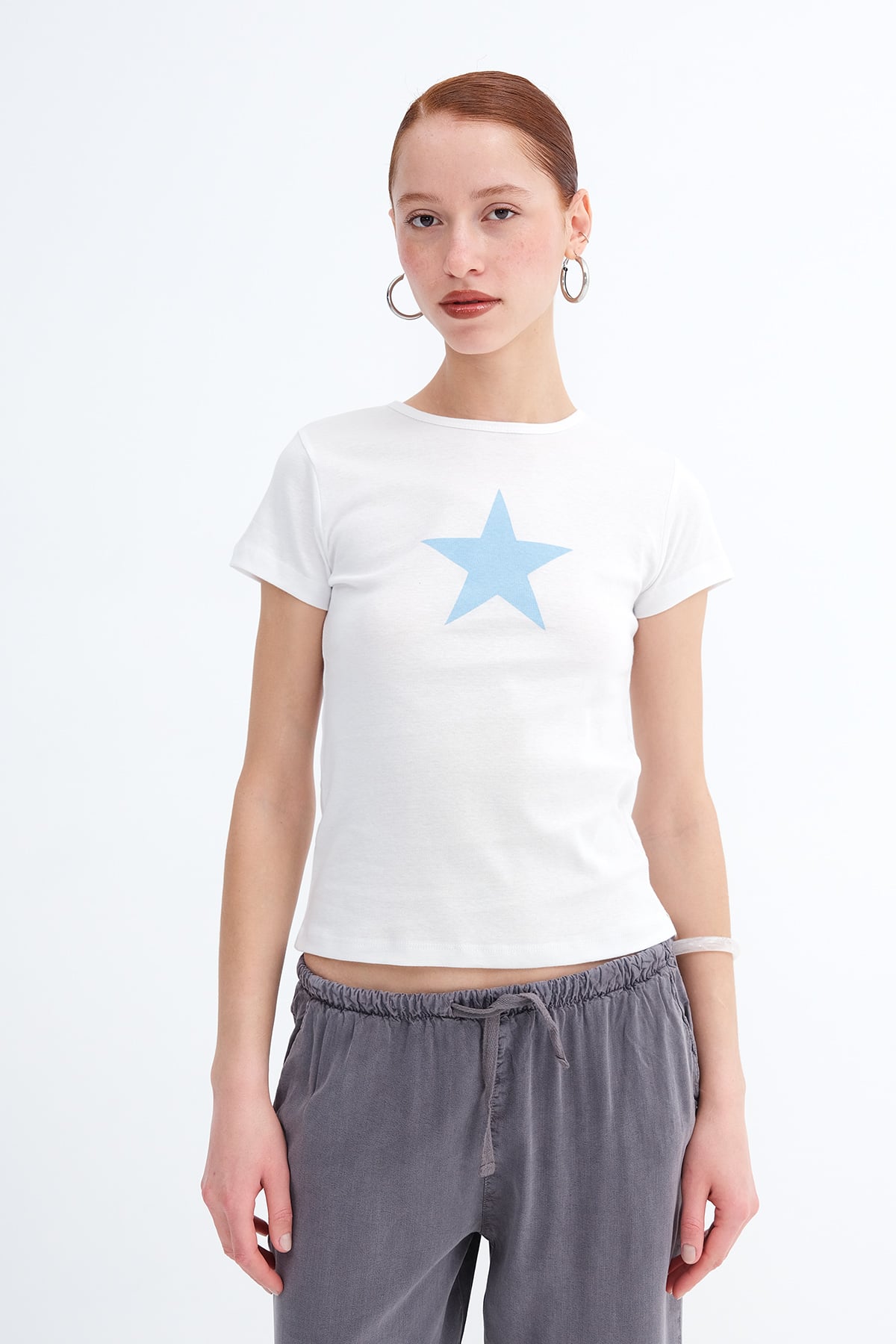 White_Star-Print-T-shirt-addax
