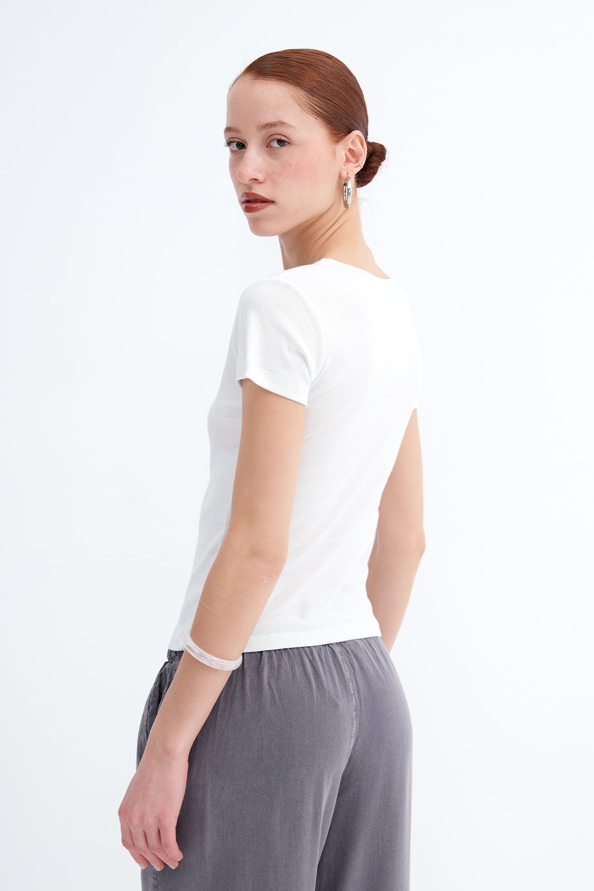 White_Star-Print-T-shirt-addax