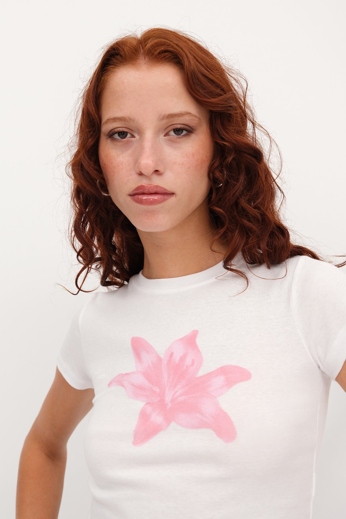 White_Floral-Print-Crop-T-shirt-addax