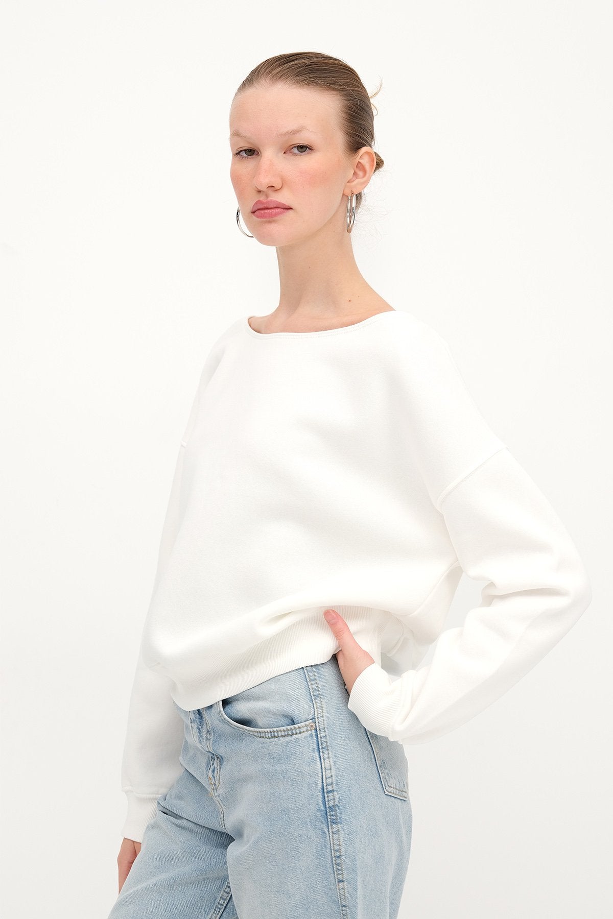 Ecru_Boat-Neck-Fleece-Lined-Sweatshirt-addax