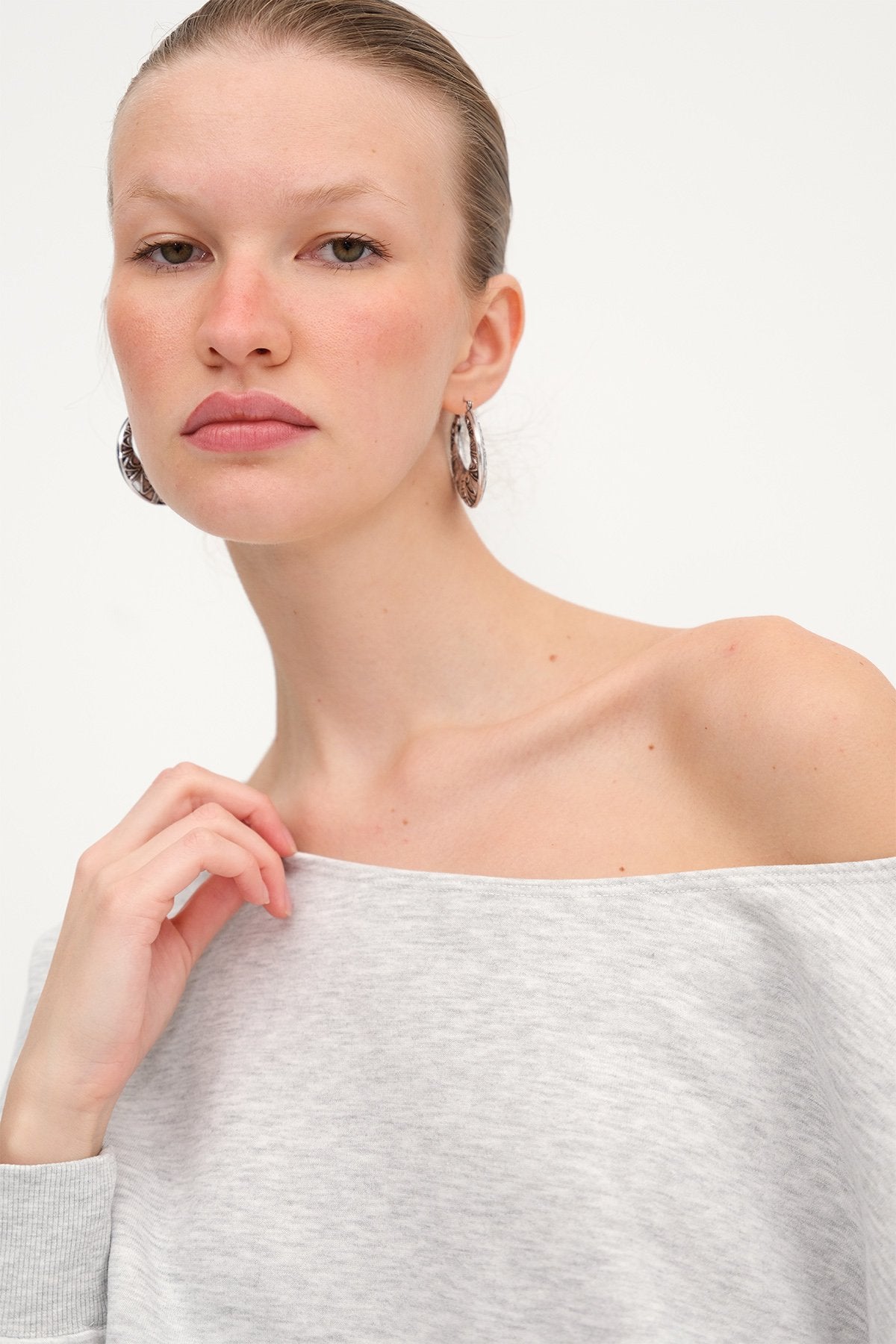 Snow-Melange_Boat-Neck-Fleece-Lined-Sweatshirt-addax