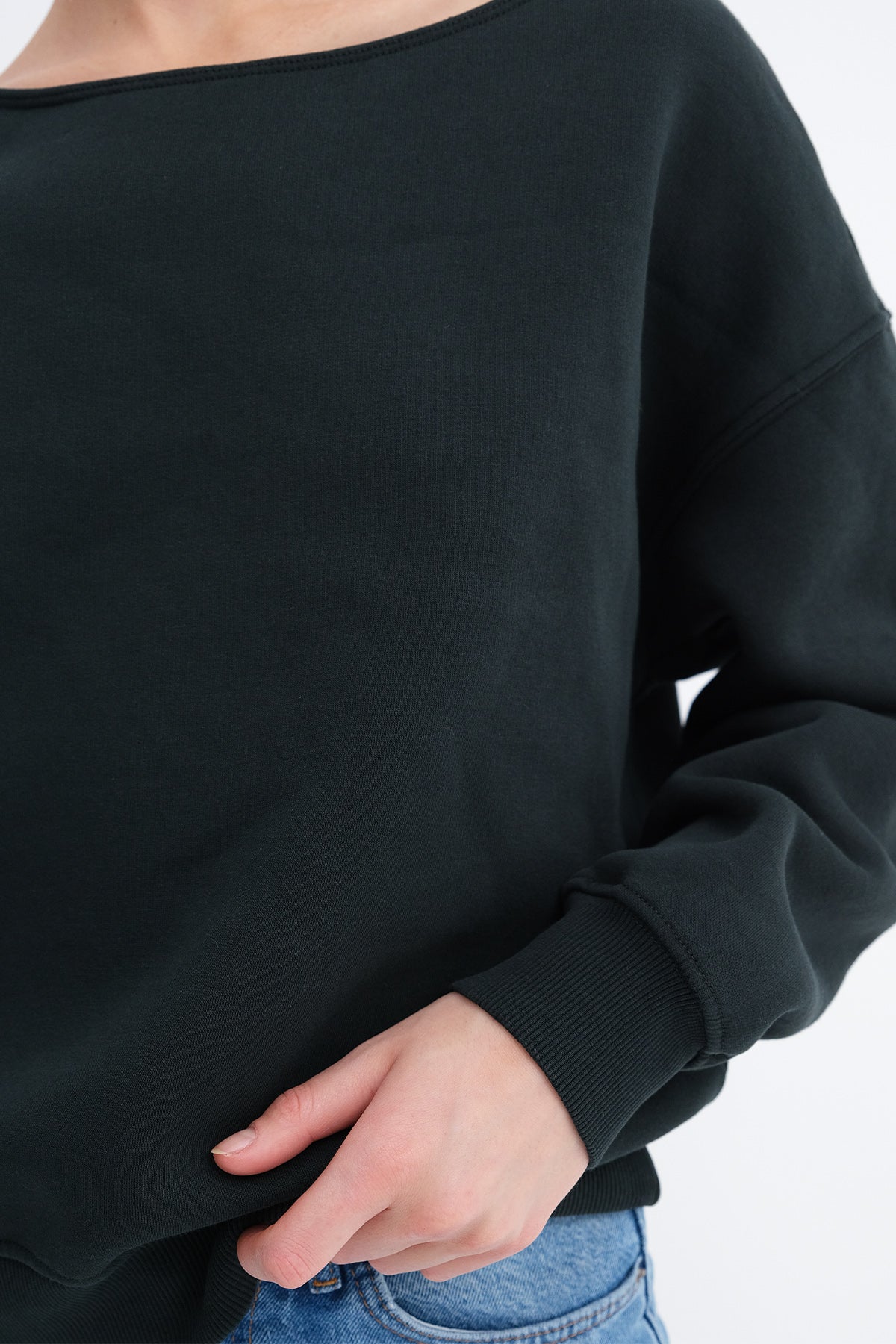 Sapphire_Boat-Neck-Fleece-Lined-Sweatshirt-addax