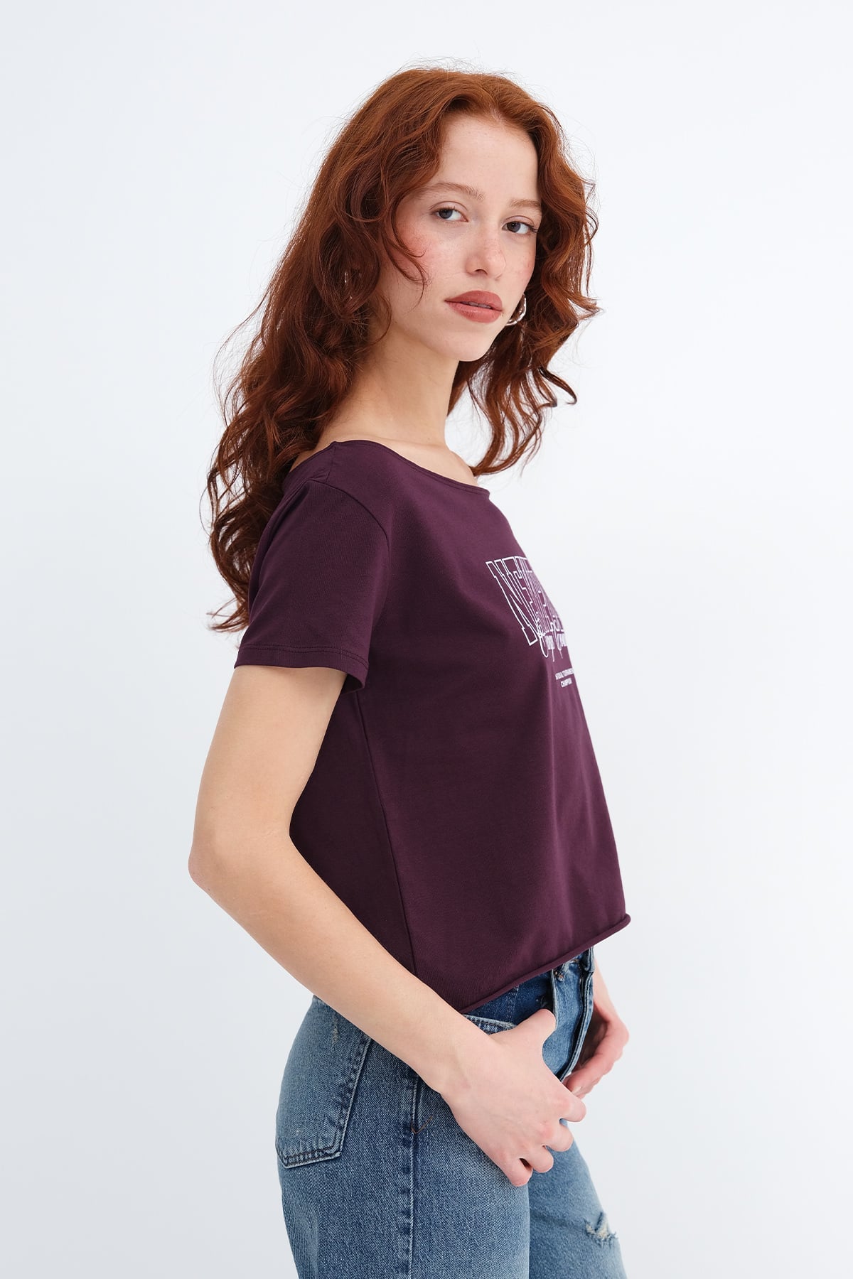 Gardenia_Boat-Neck-Printed-T-Shirt-addax
