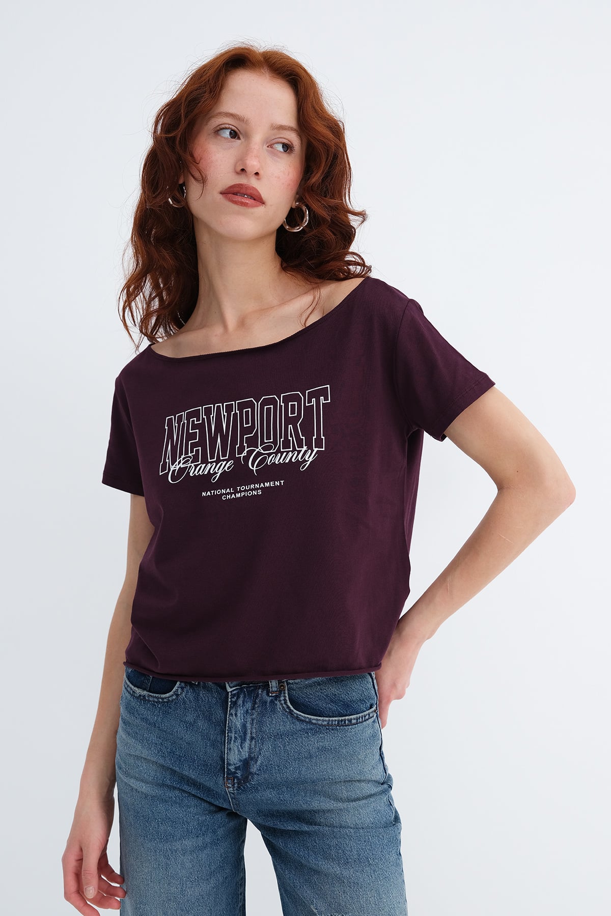 Gardenia_Boat-Neck-Printed-T-Shirt-addax