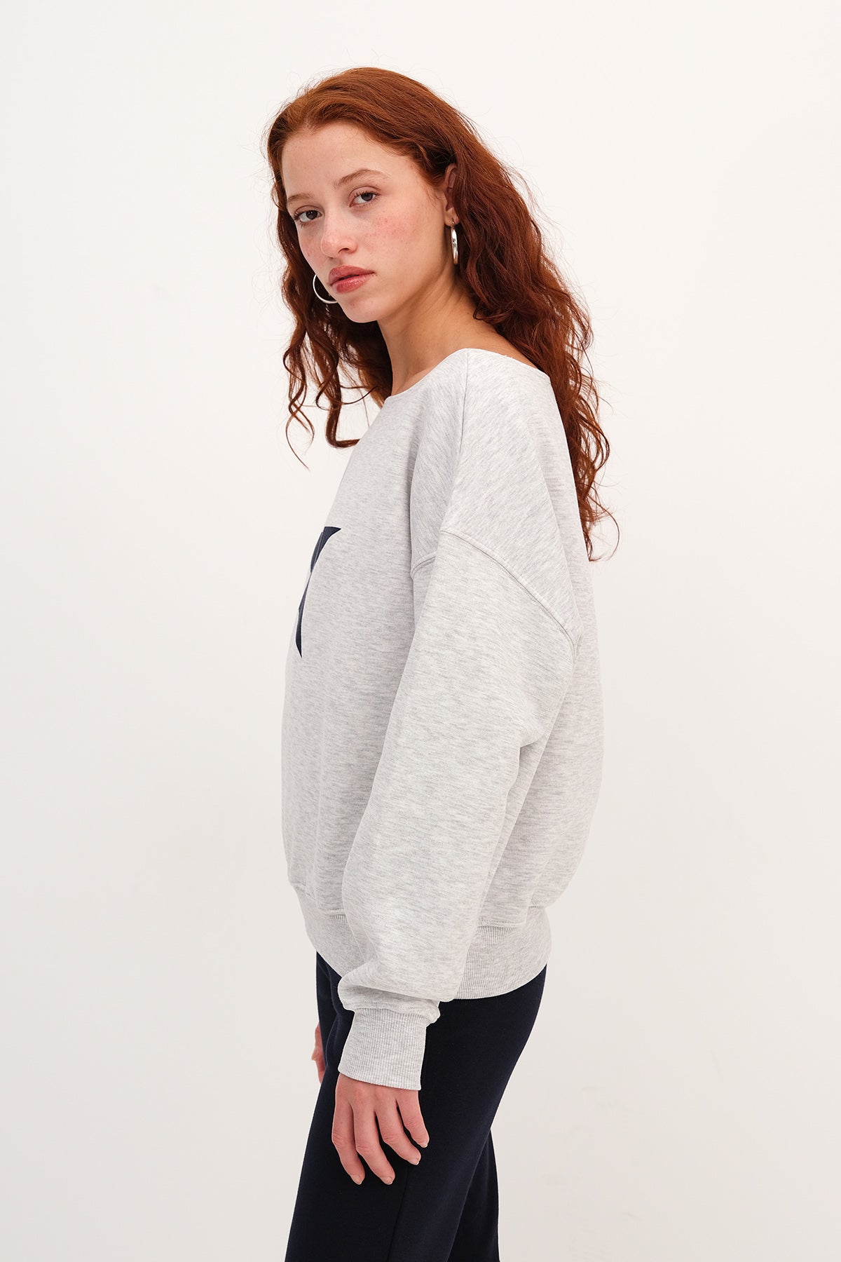 Snow-Melange_Star-Printed-Fleece-Lined-Sweatshirt-addax
