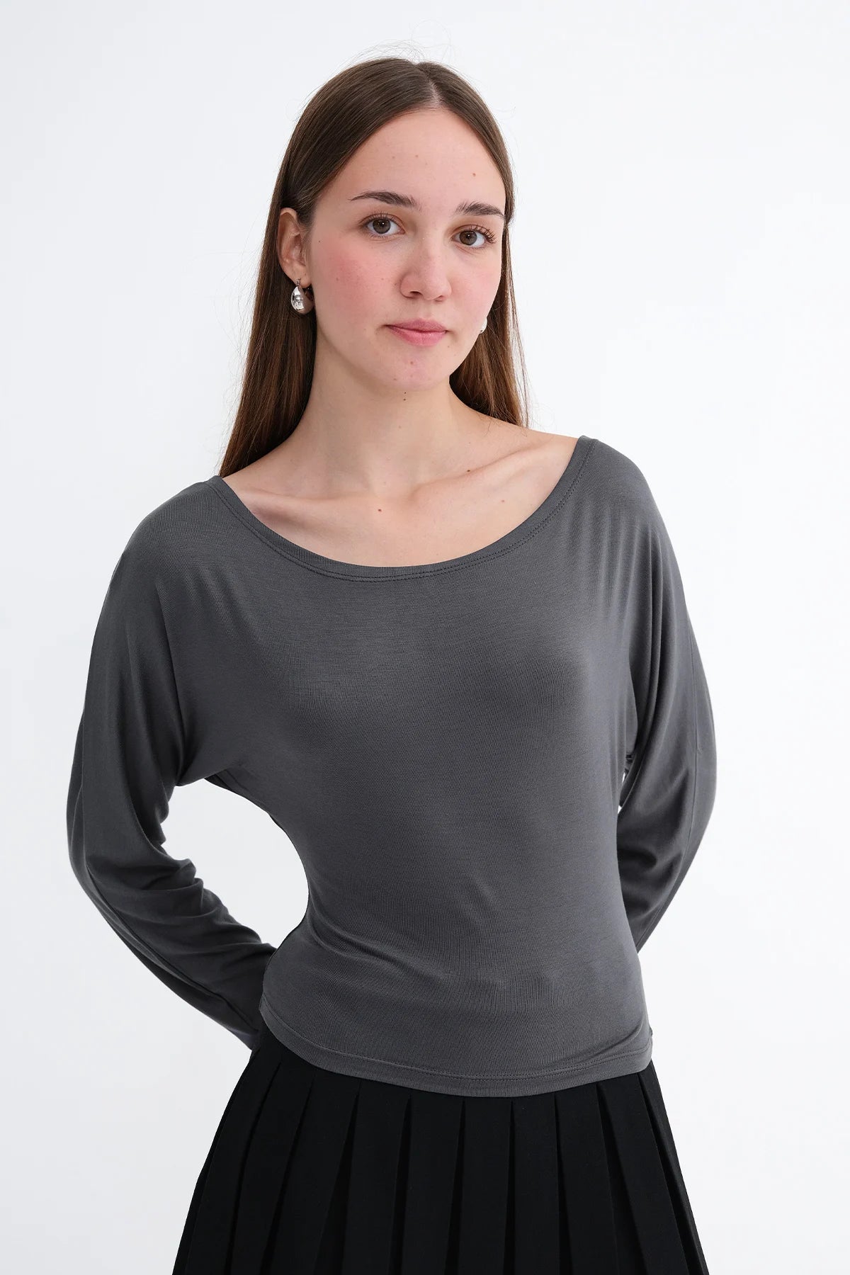 L.Charcoal_Boat-Neck-Long-Sleeve-T-Shirt_addax