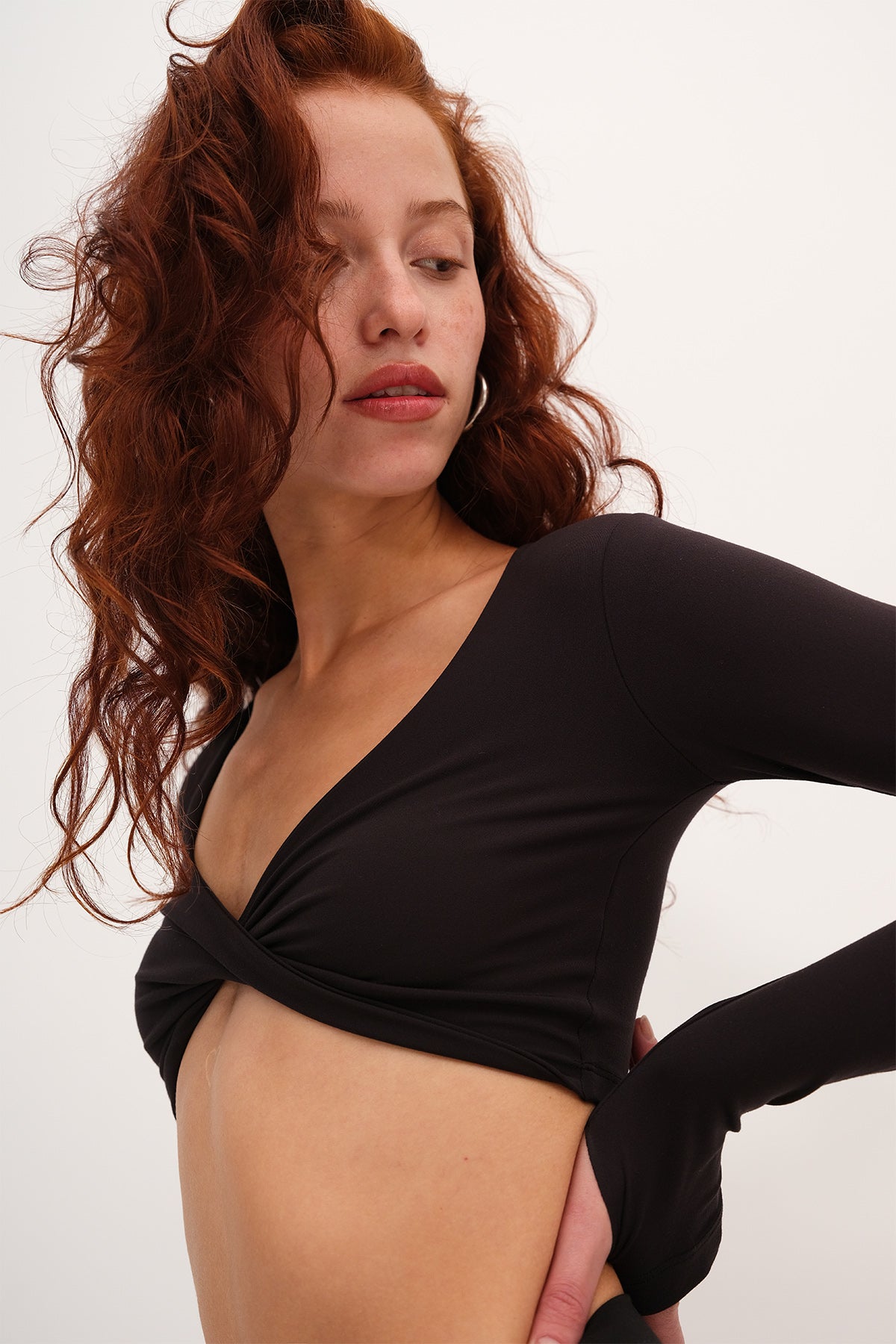 Black_Long-Sleeve-Cropped-Blouse-addax