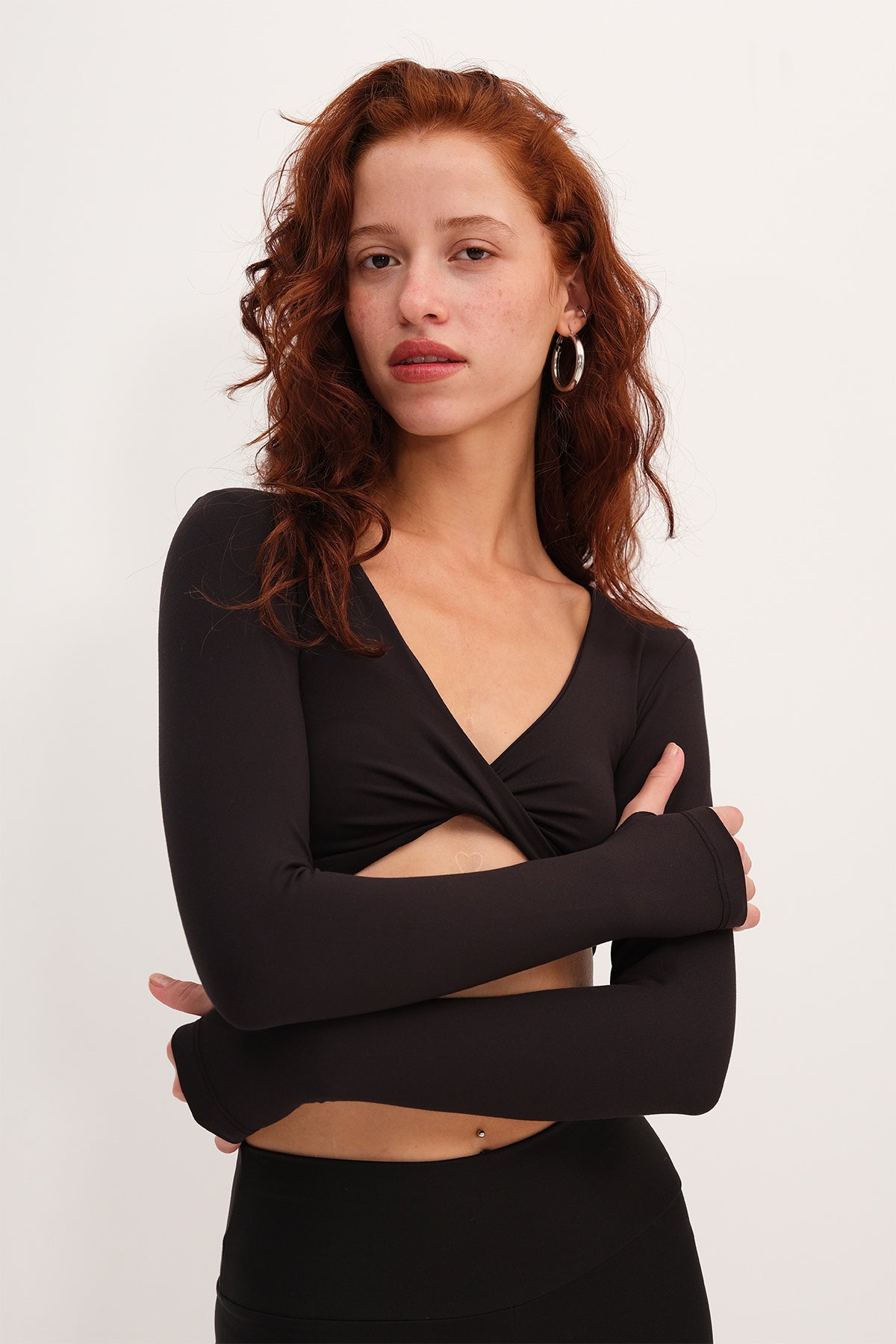 Black_Long-Sleeve-Cropped-Blouse-addax