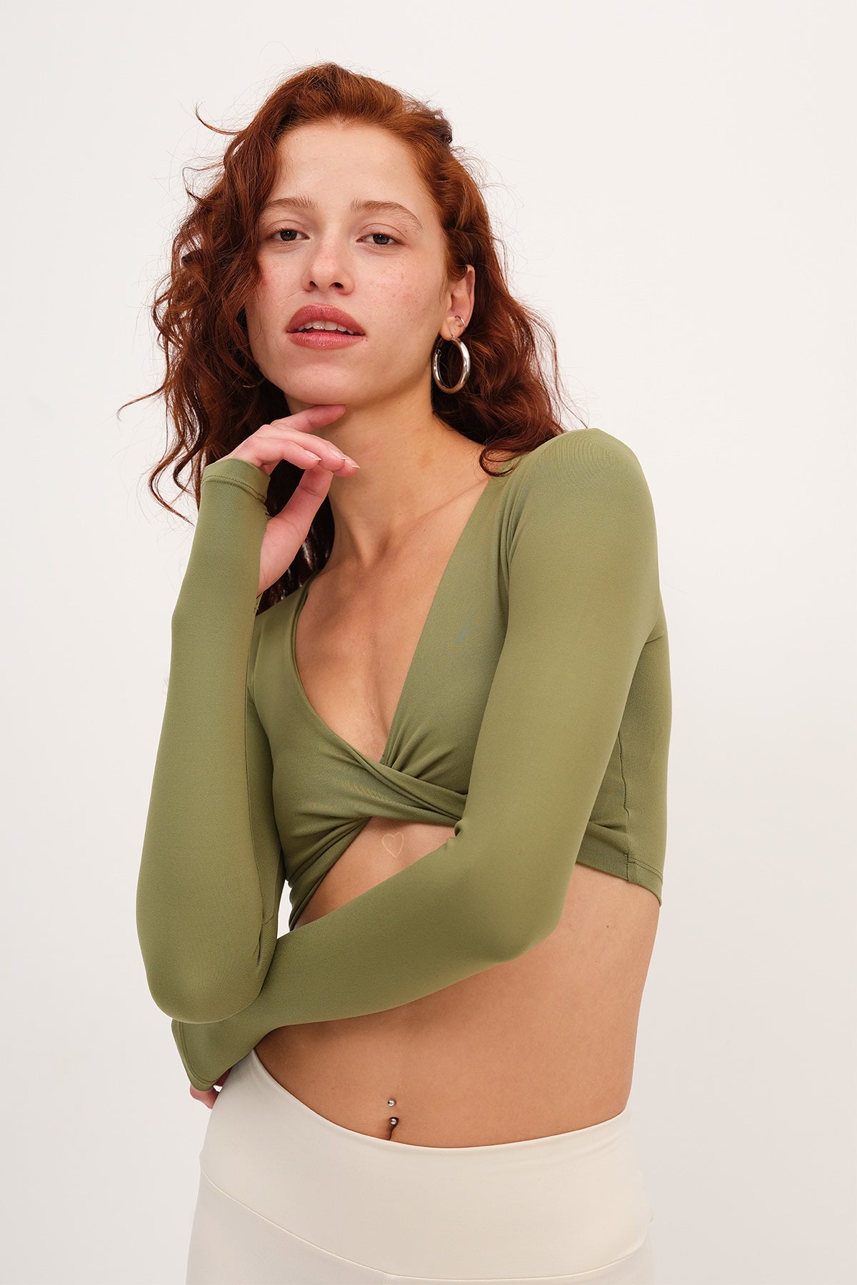 Matcha_Long-Sleeve-Cropped-Blouse-addax