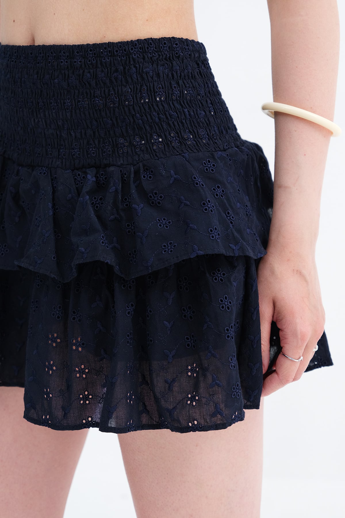 Dark-Night-Blue_Gipel-Scalloped-Short-Skirt-addax
