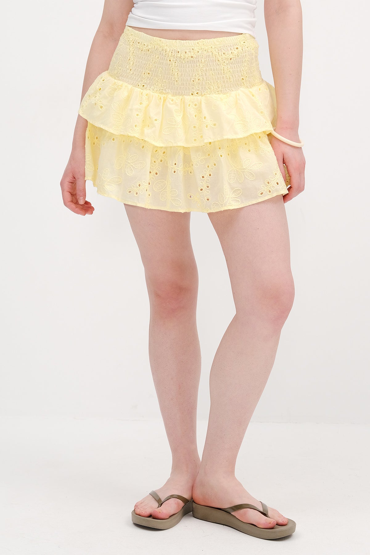 Light-Yellow_Gipel-Scalloped-Short-Skirt-addax
