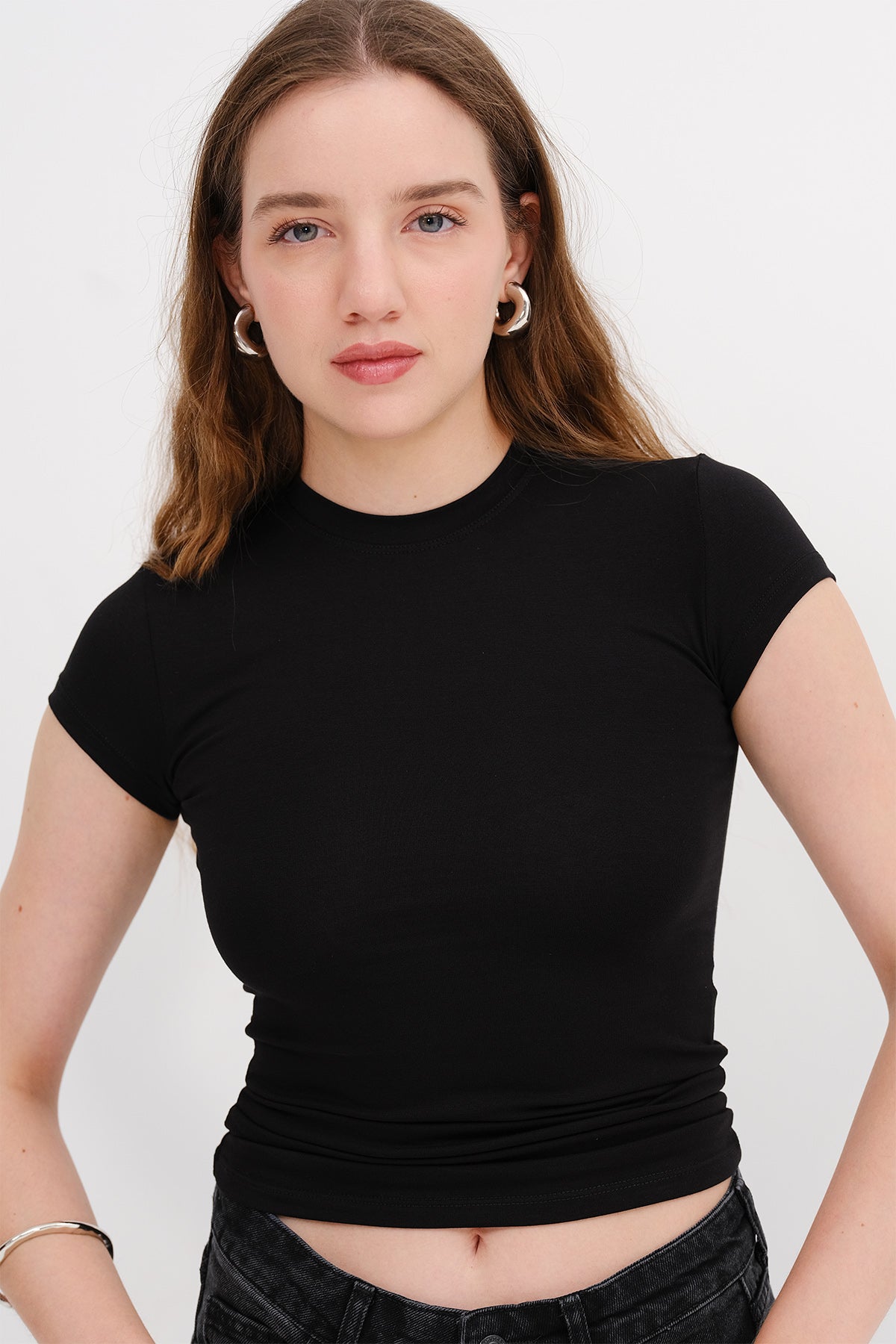 Black_Crew-Neck-Modal-Basic-T-shirt-addax