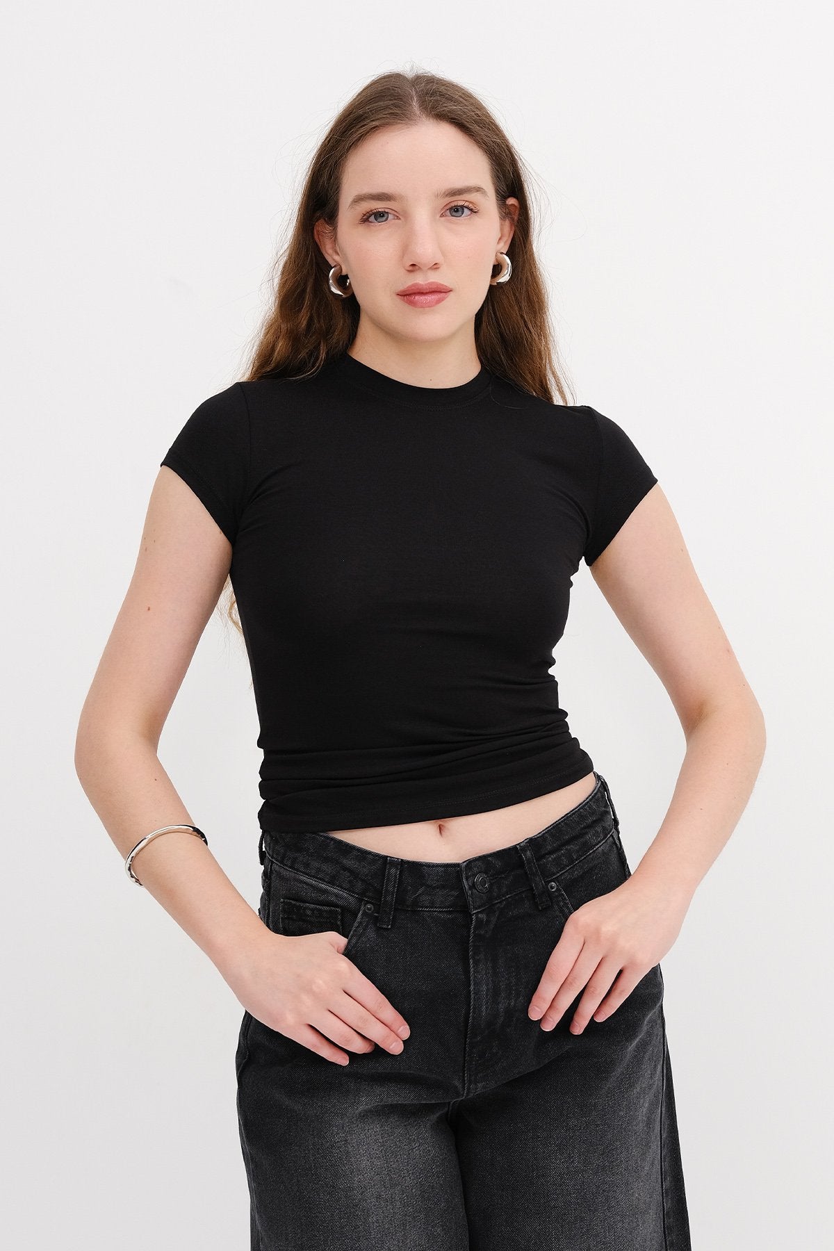 Black_Crew-Neck-Modal-Basic-T-shirt-addax