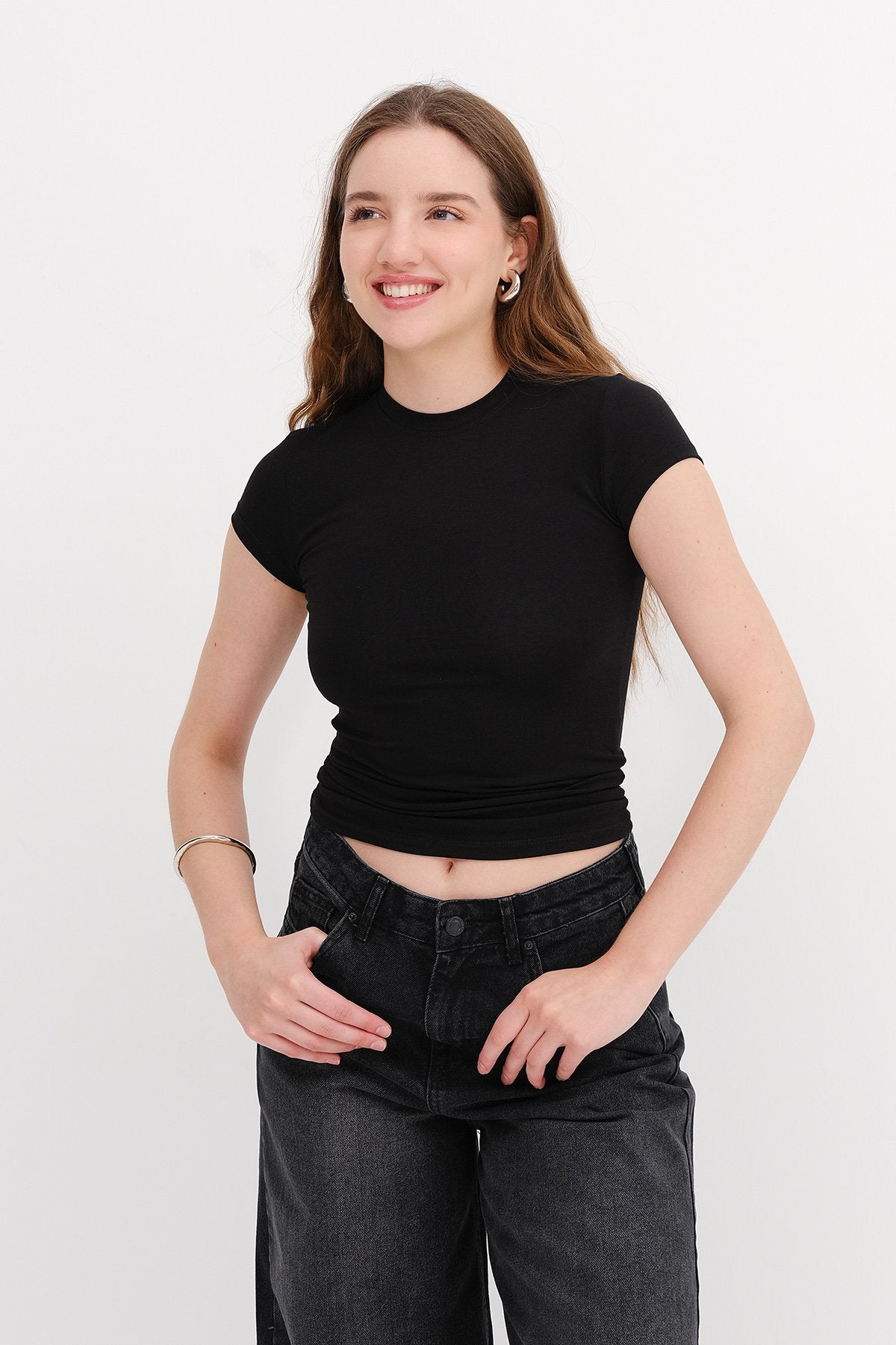 Black_Crew-Neck-Modal-Basic-T-shirt-addax