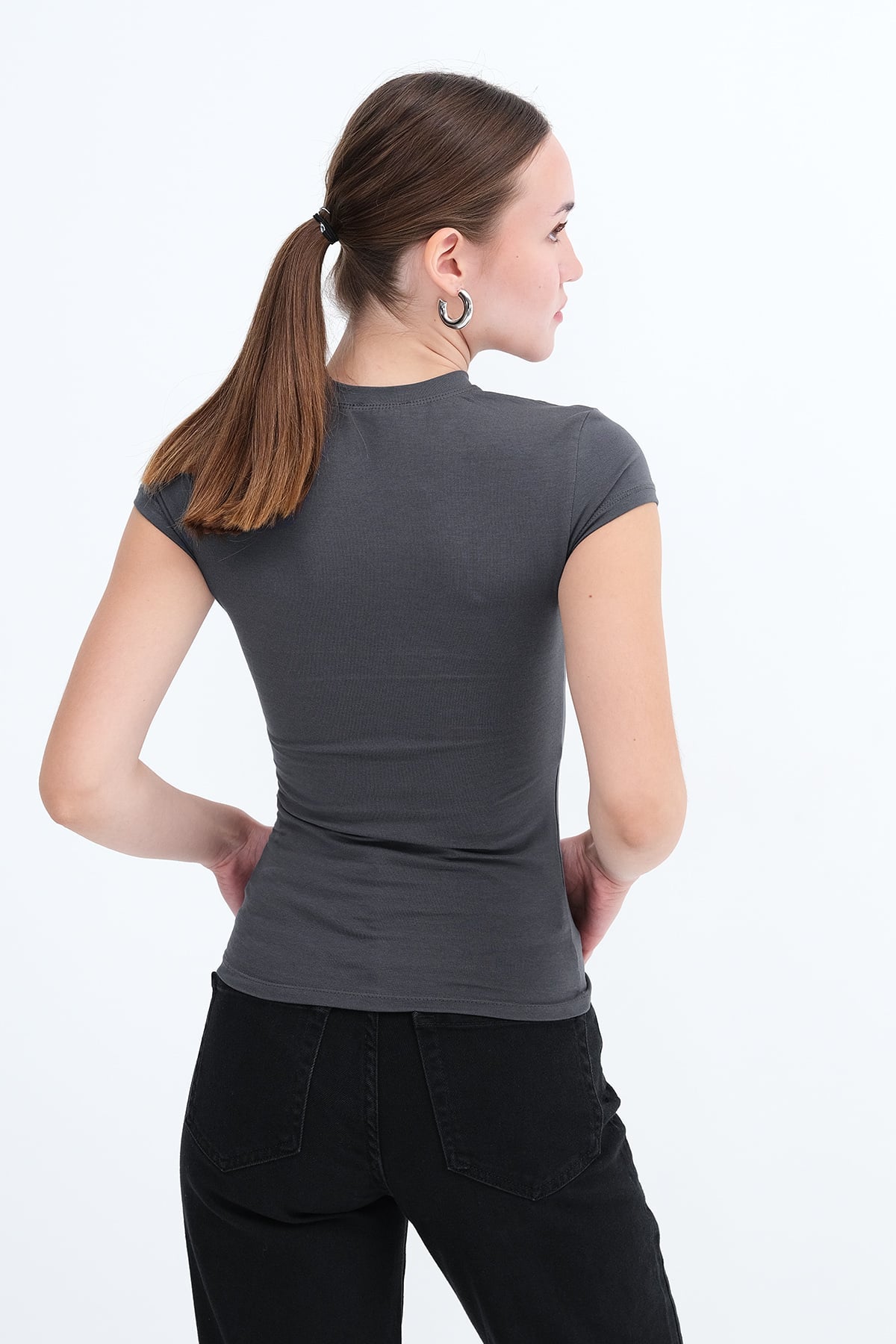 L.Charcoal_Crew-Neck-Modal-Basic-T-shirt-addax