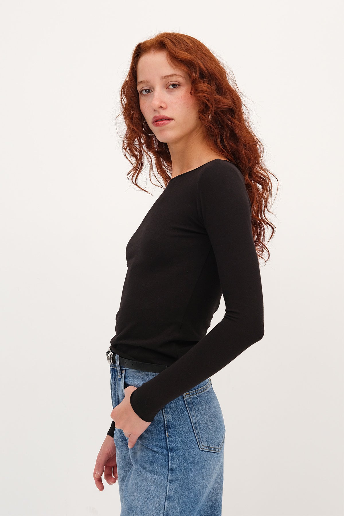 Black_Long-Sleeve-Basic-T-shirt-addax