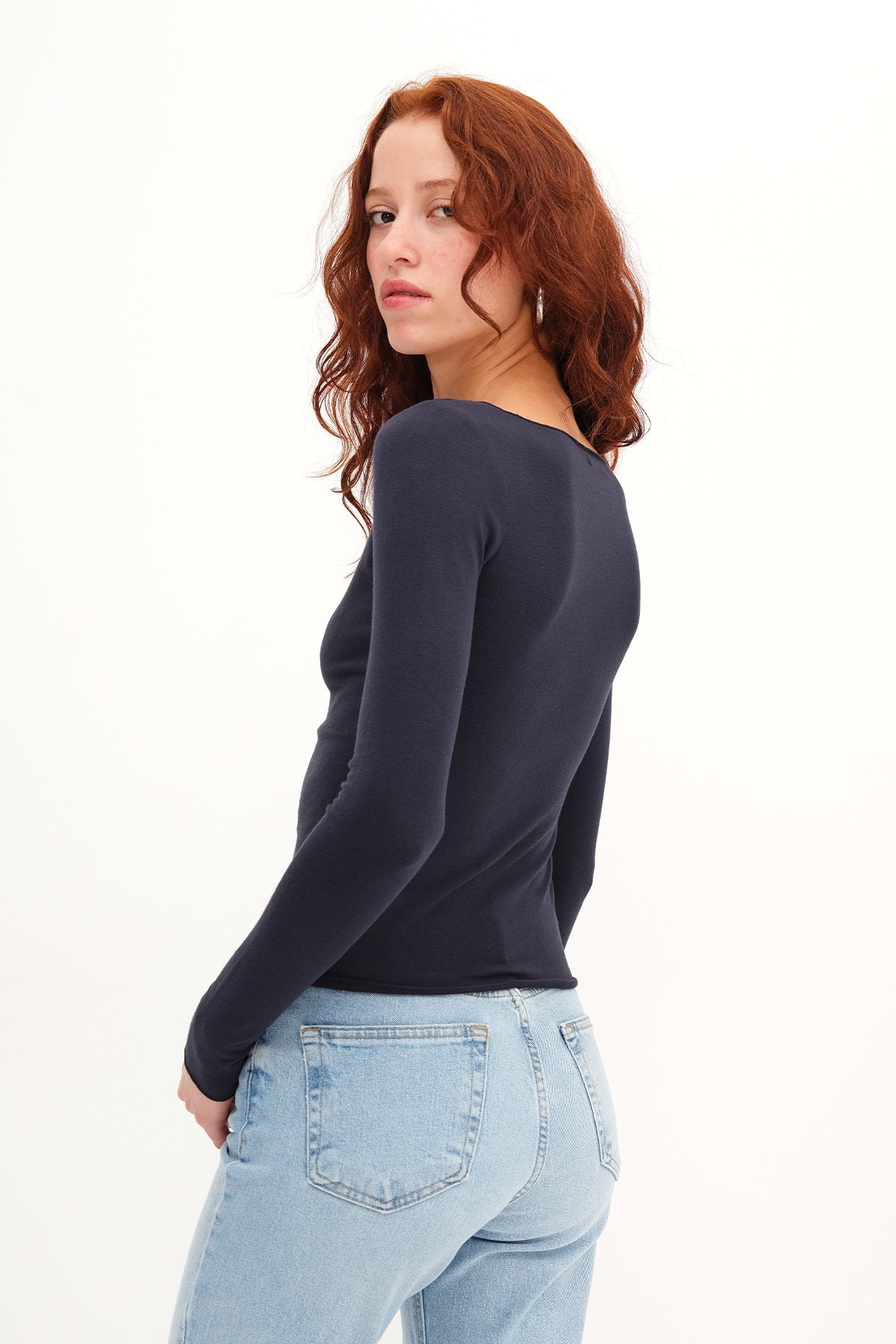 Night-Blue_Long-Sleeve-Basic-T-shirt-addax