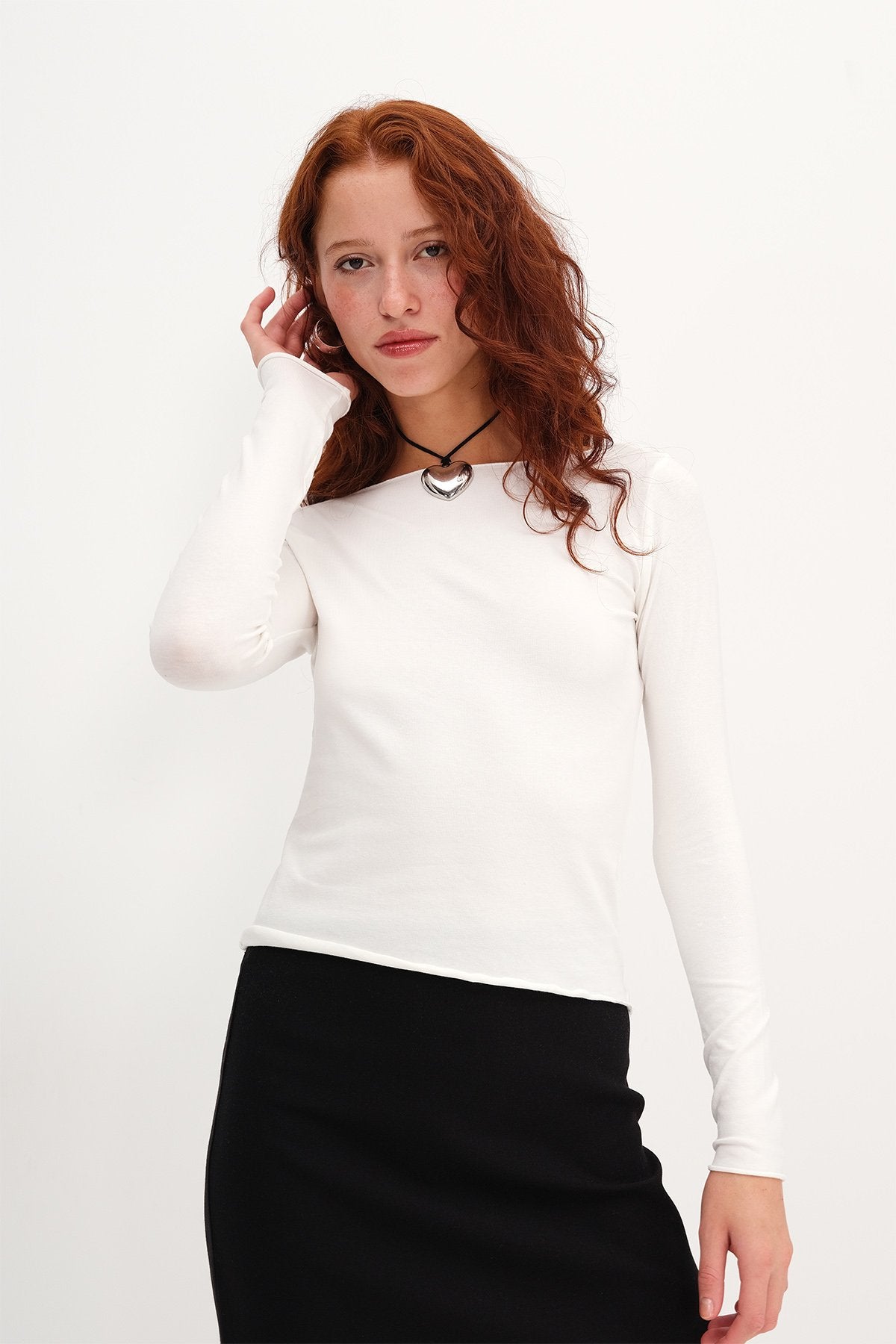 Ecru_Long-Sleeve-Basic-T-shirt-addax