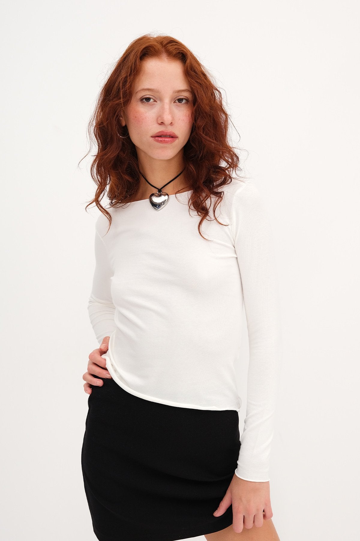 Ecru_Long-Sleeve-Basic-T-shirt-addax