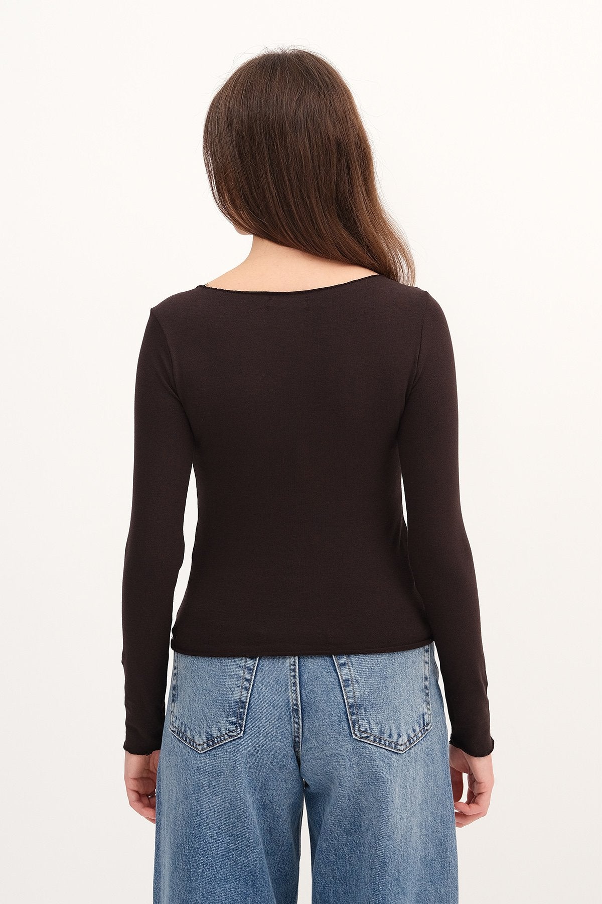 Bitter-Coffee_Long-Sleeve-Basic-T-shirt-addax