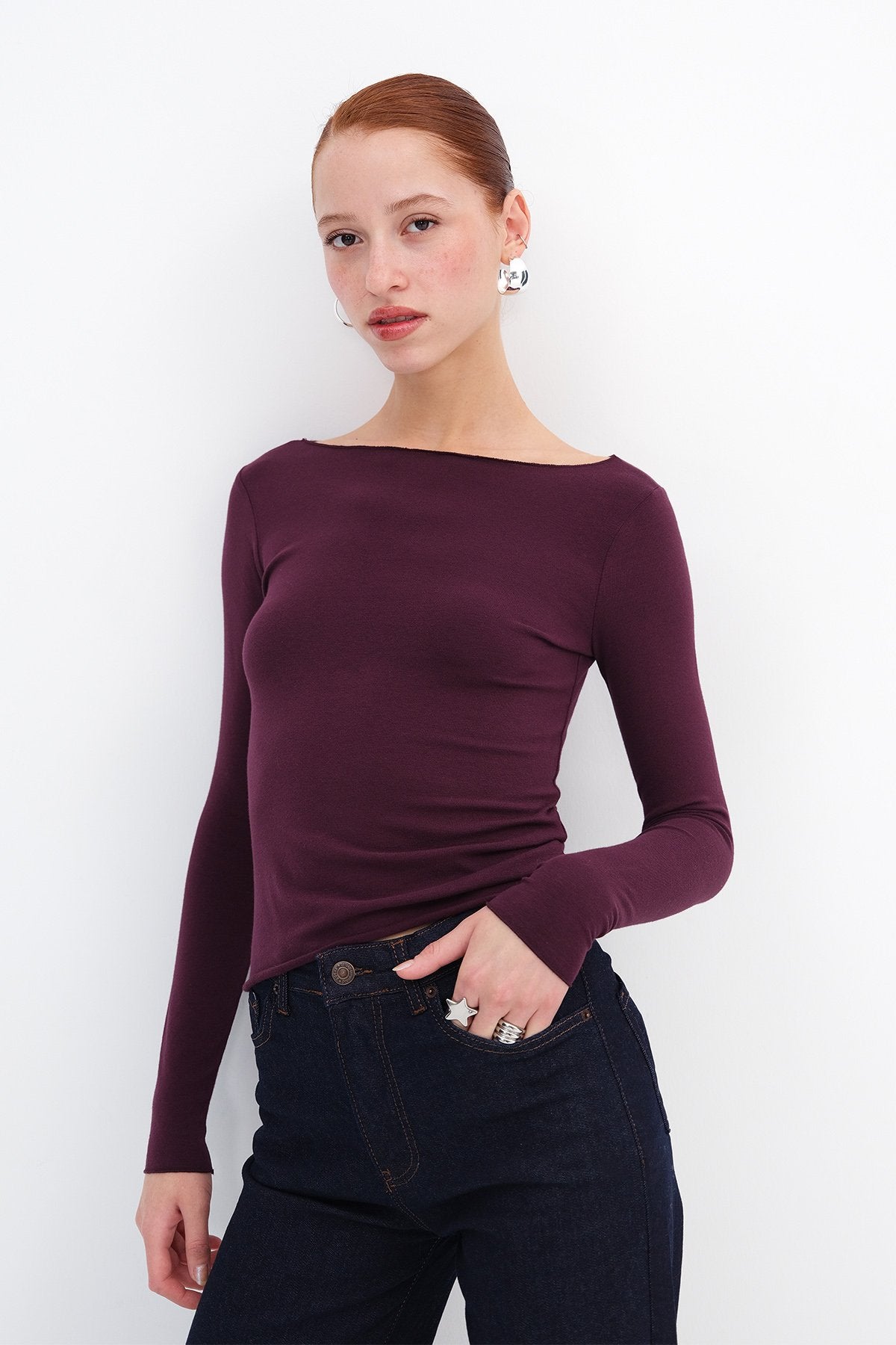 Gardenia_Long-Sleeve-Basic-T-shirt-addax