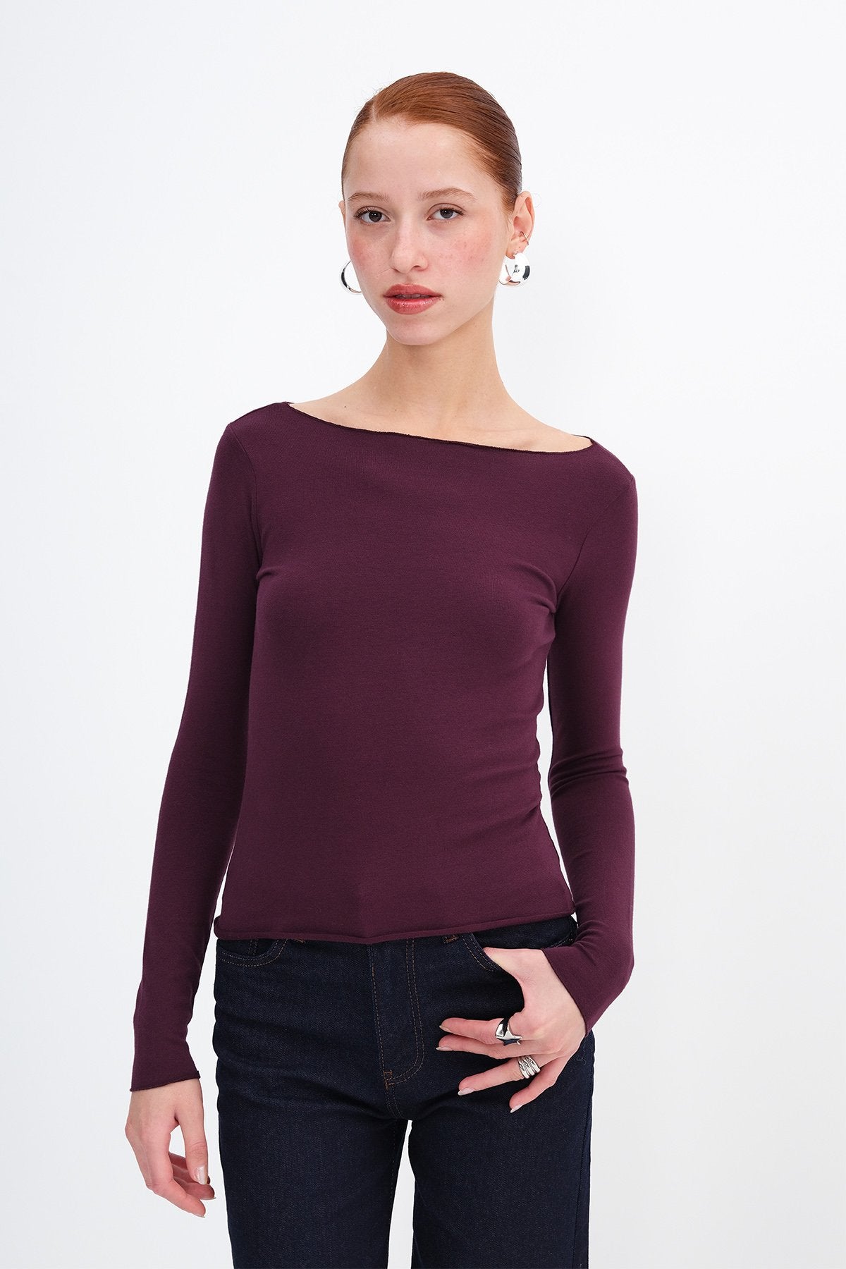 Gardenia_Long-Sleeve-Basic-T-shirt-addax