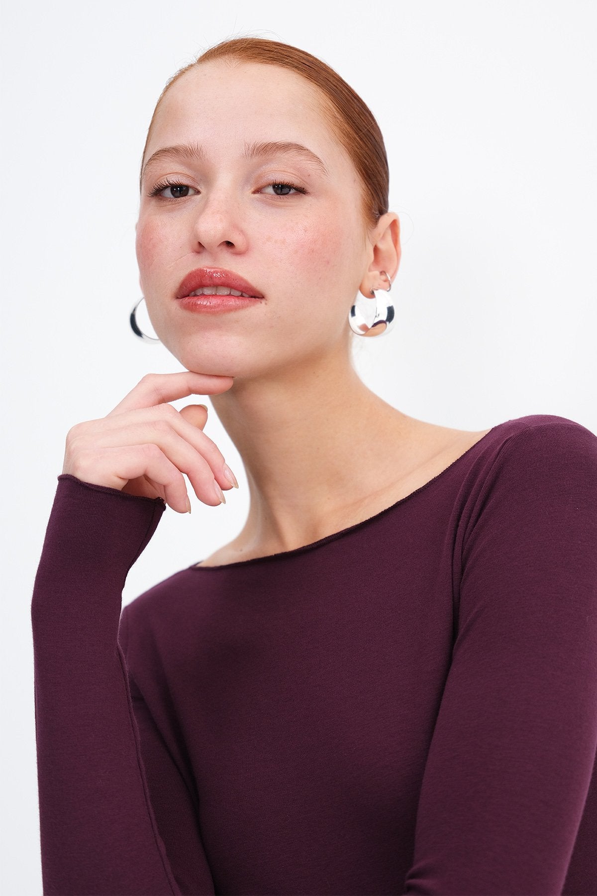 Gardenia_Long-Sleeve-Basic-T-shirt-addax