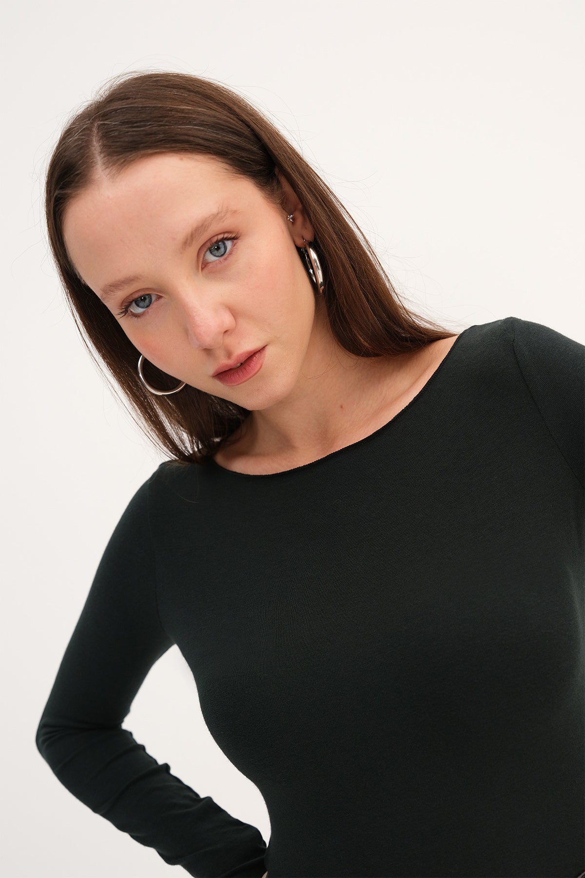 Sapphire_Long-Sleeve-Basic-T-shirt-addax