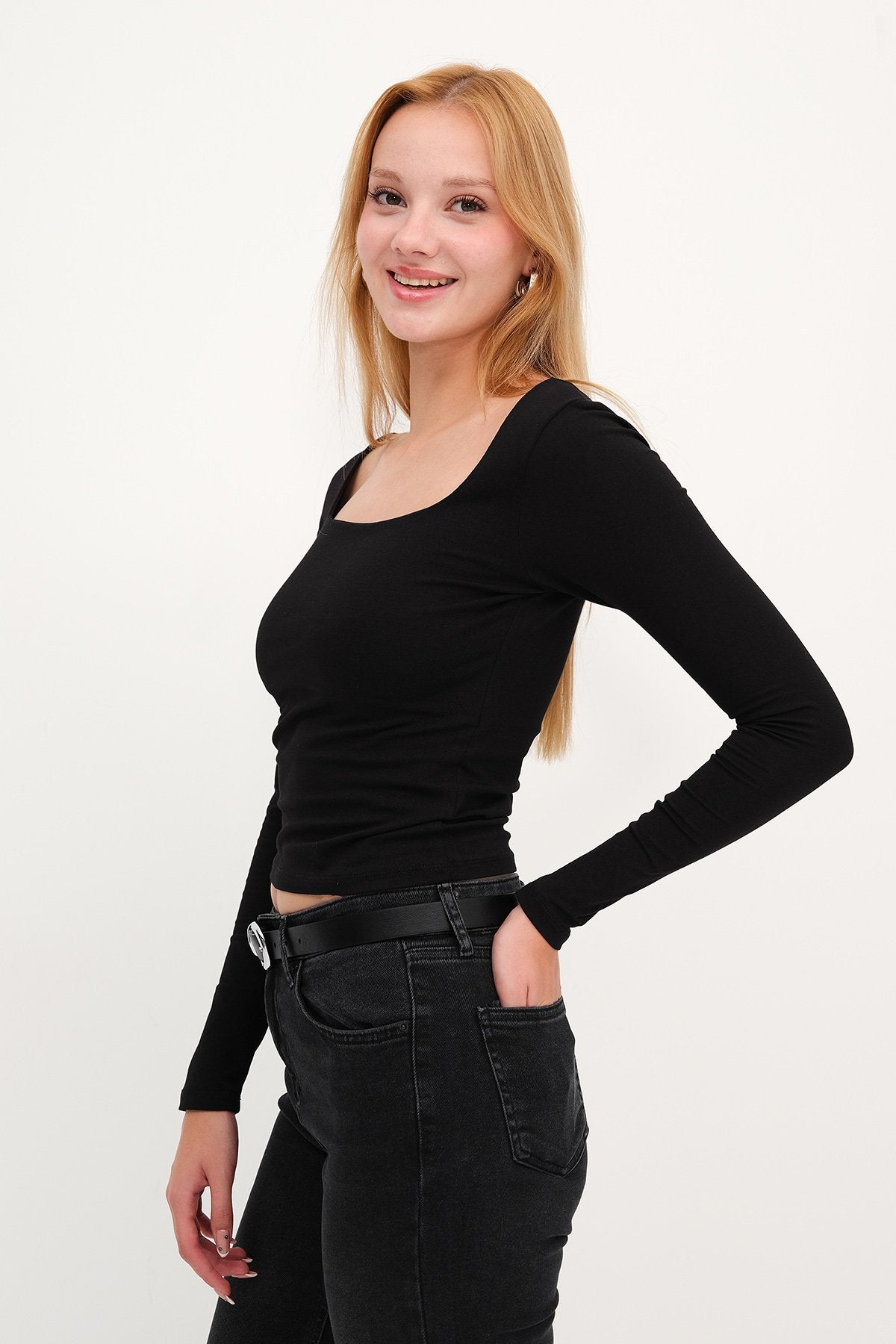 Black_Square-Neck-Basic-Blouse-addax