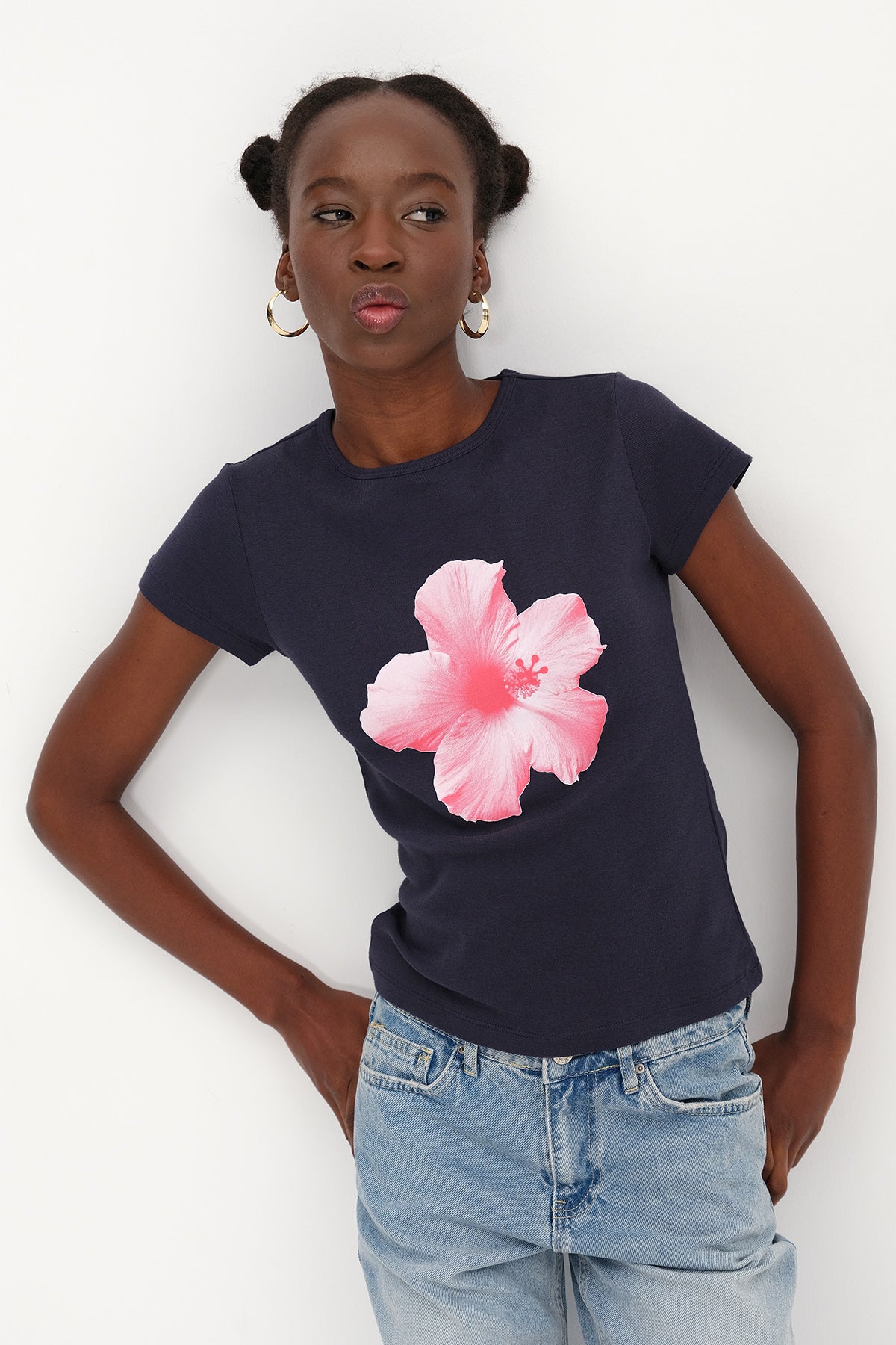 Night-Blue_Floral-Print-T-shirt-addax