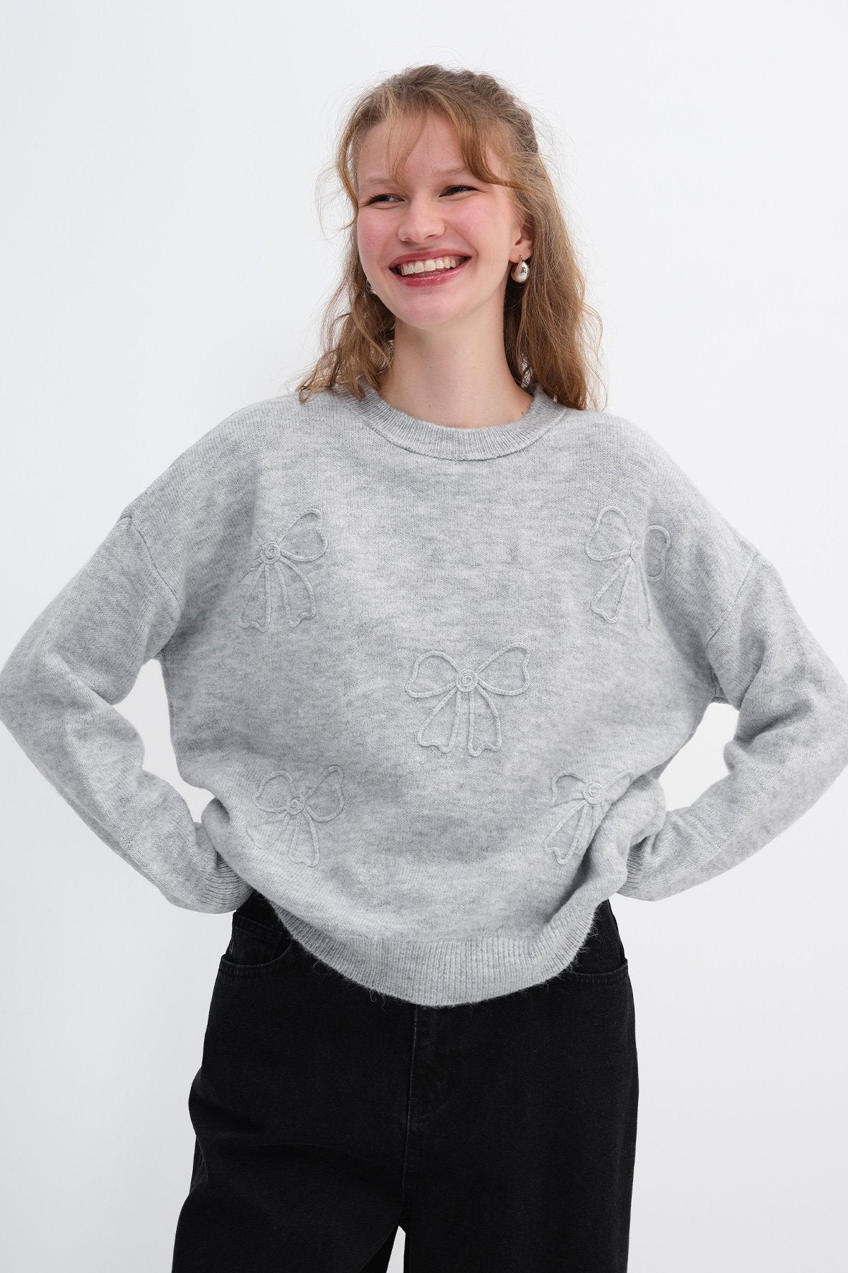 Bow Embroidered Knit Sweater