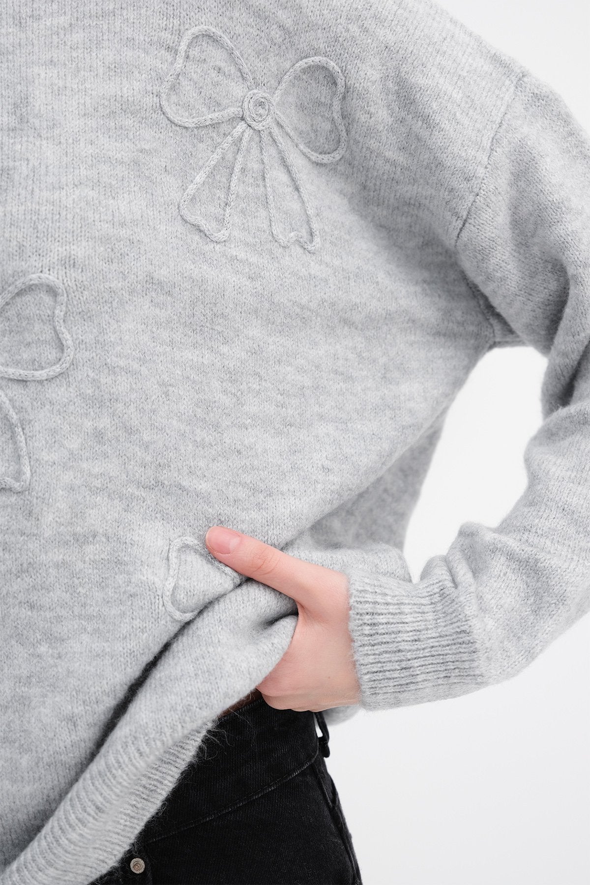 Light-Grey_Bow-Embroidered-Knit-Sweater-addax