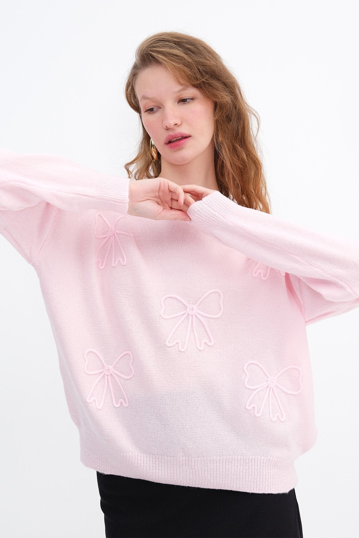 Light-Pink_Bow-Embroidered-Knit-Sweater-addax