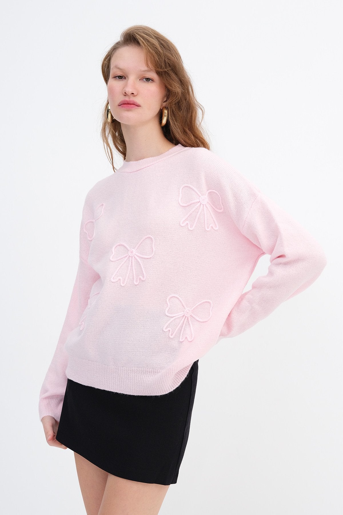 Light-Pink_Bow-Embroidered-Knit-Sweater-addax