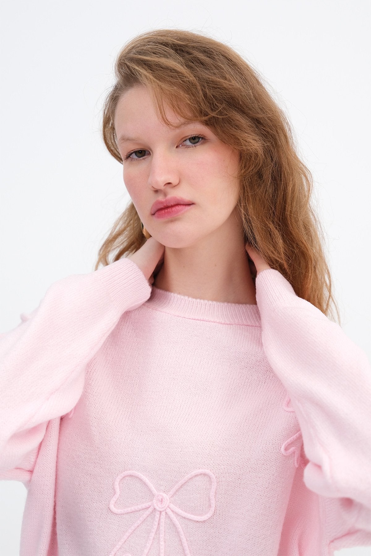 Light-Pink_Bow-Embroidered-Knit-Sweater-addax