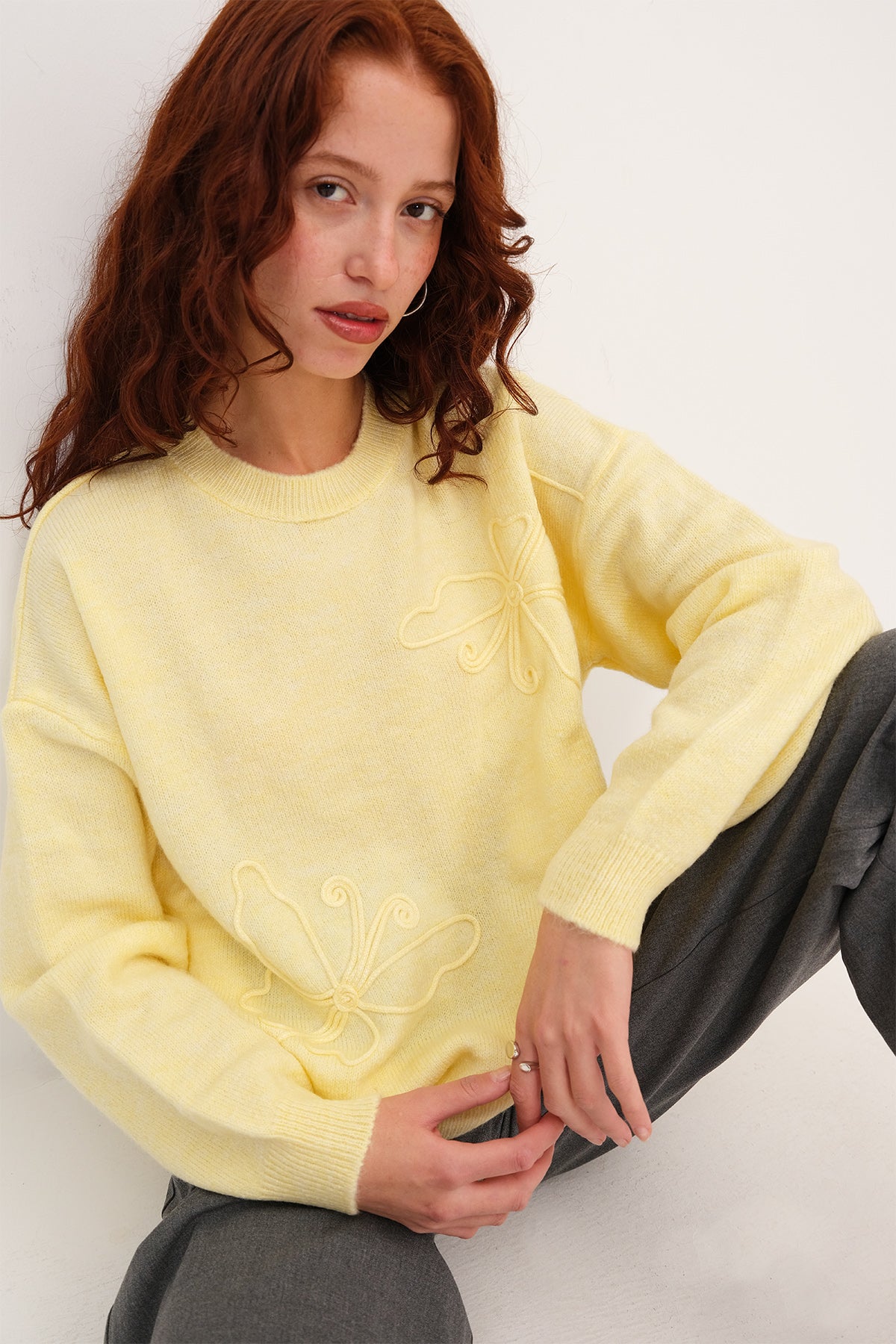 Yellow_Crew-Neck-Knit-Sweater-addax