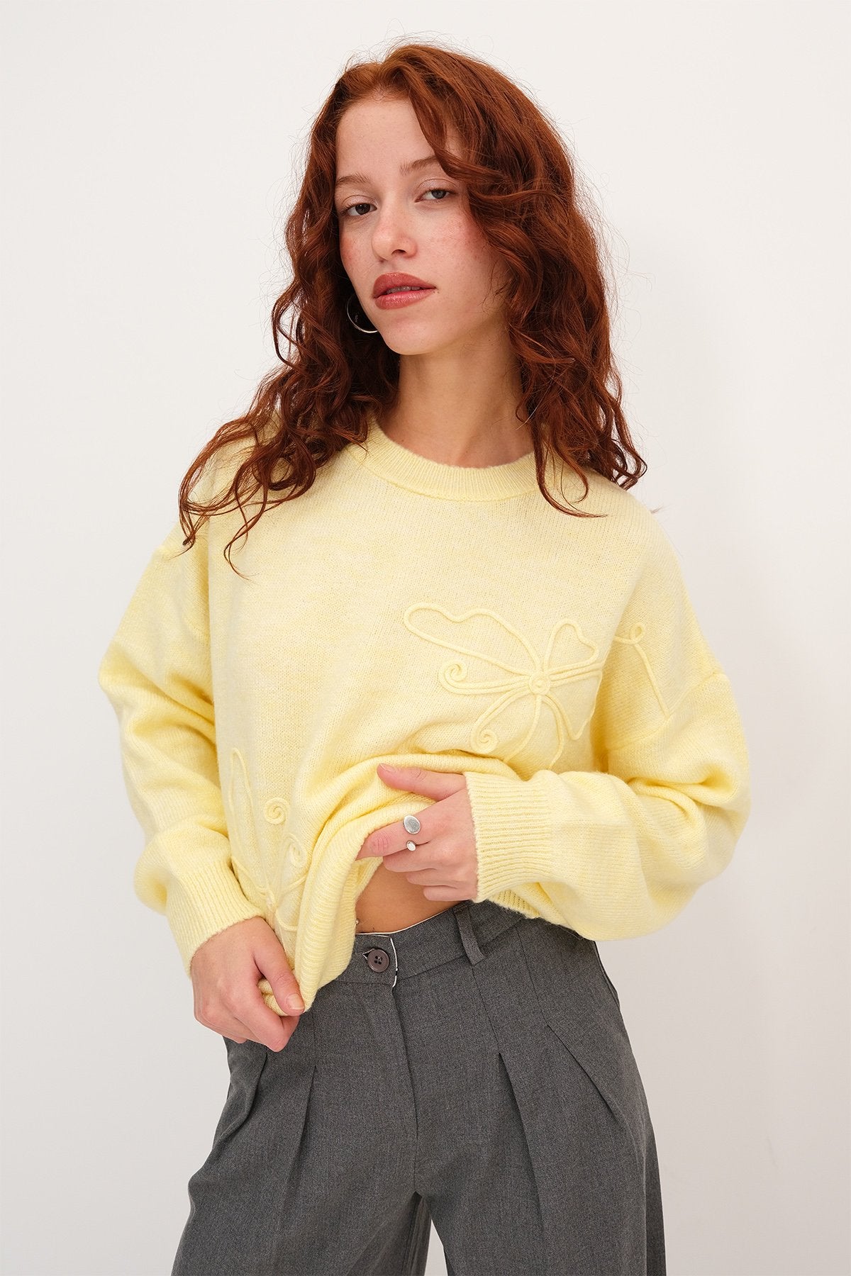 Yellow_Crew-Neck-Knit-Sweater-addax