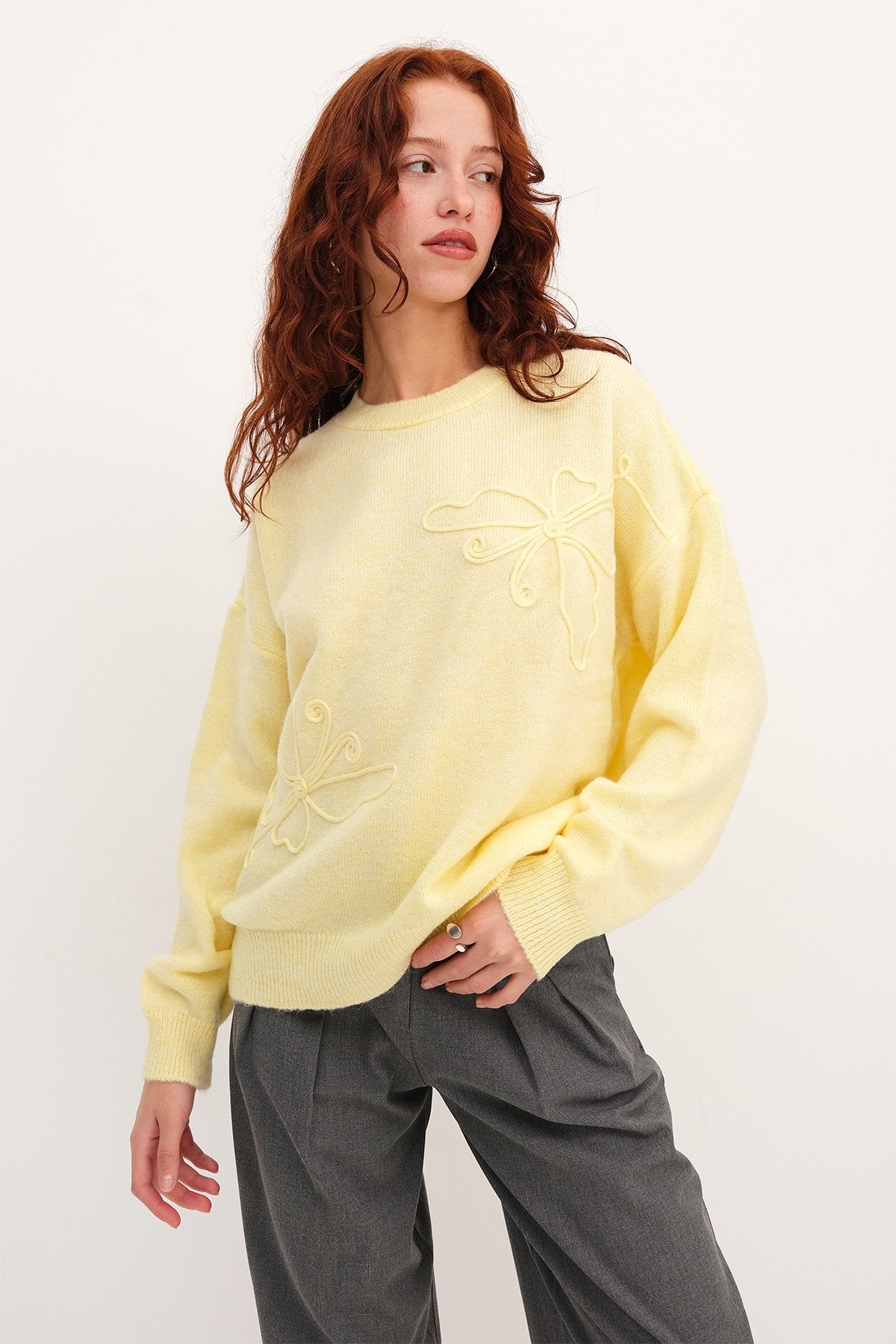 Yellow_Crew-Neck-Knit-Sweater-addax